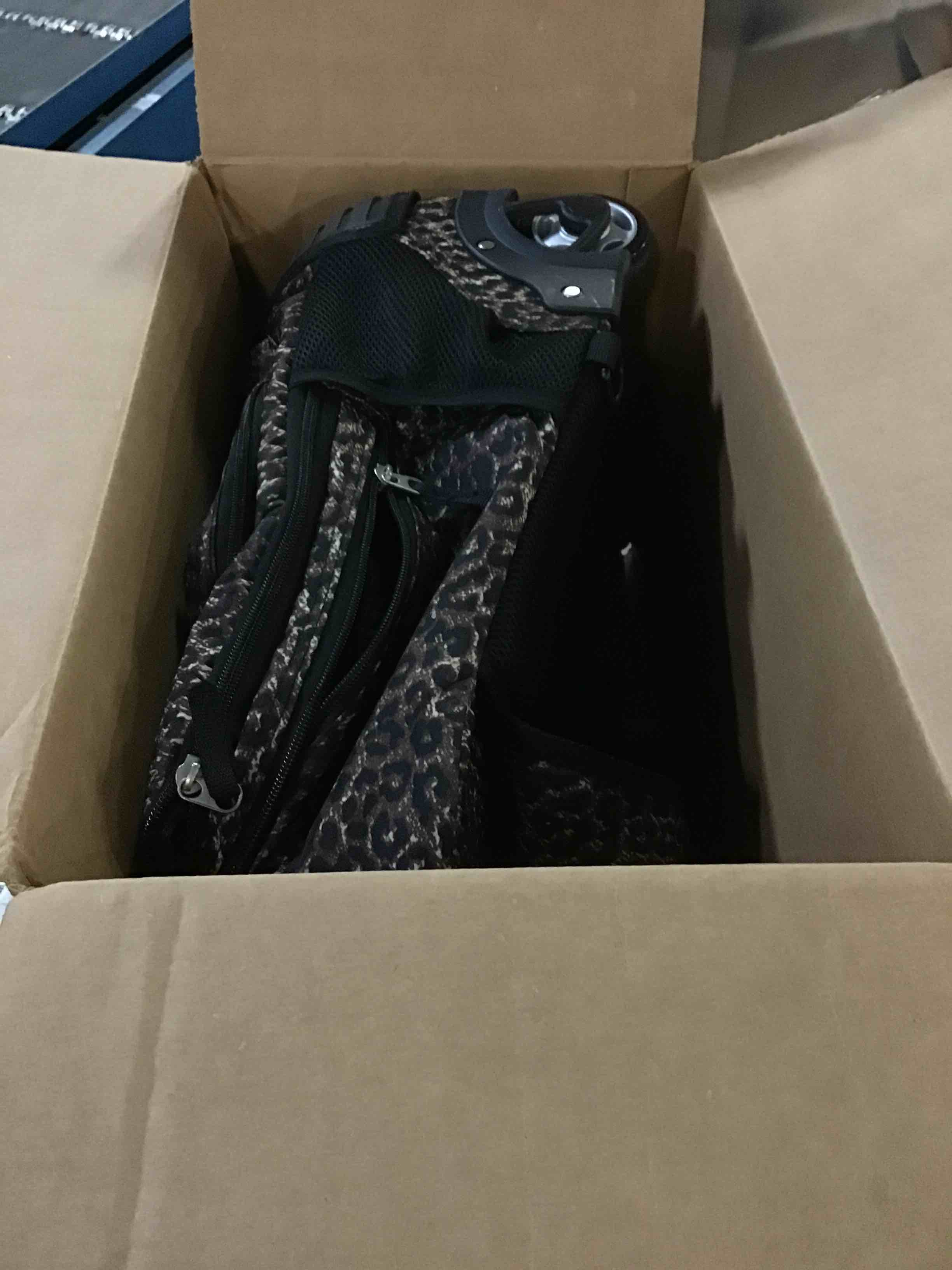 https://s3.amazonaws.com/lotting-images-prod/bidfta/YEL5015535_1687868726240.jpeg