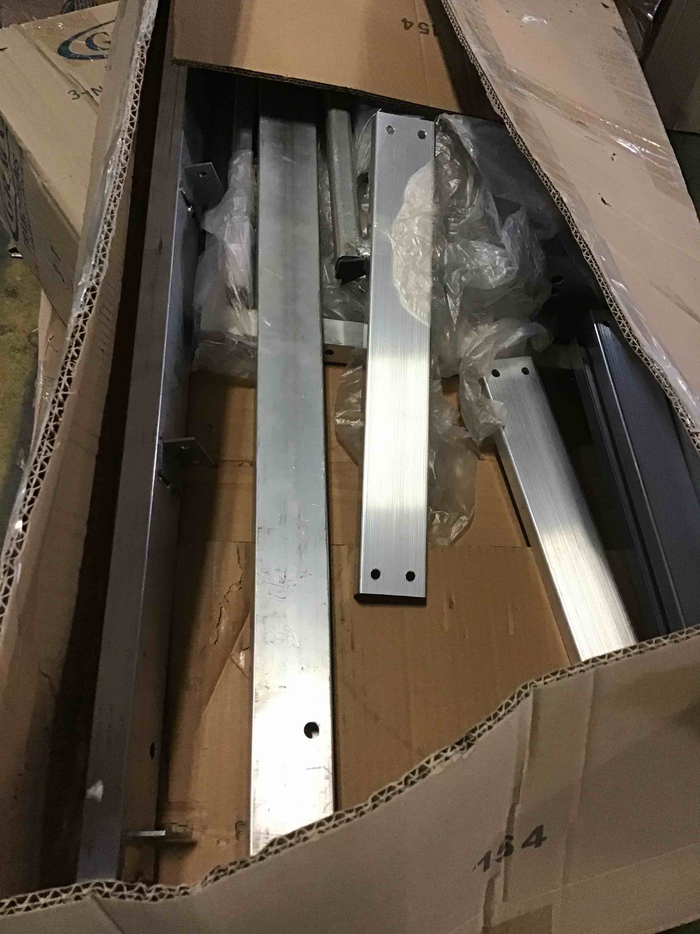 https://s3.amazonaws.com/lotting-images-prod/bidfta/YEL5016027_1688061387962.jpeg