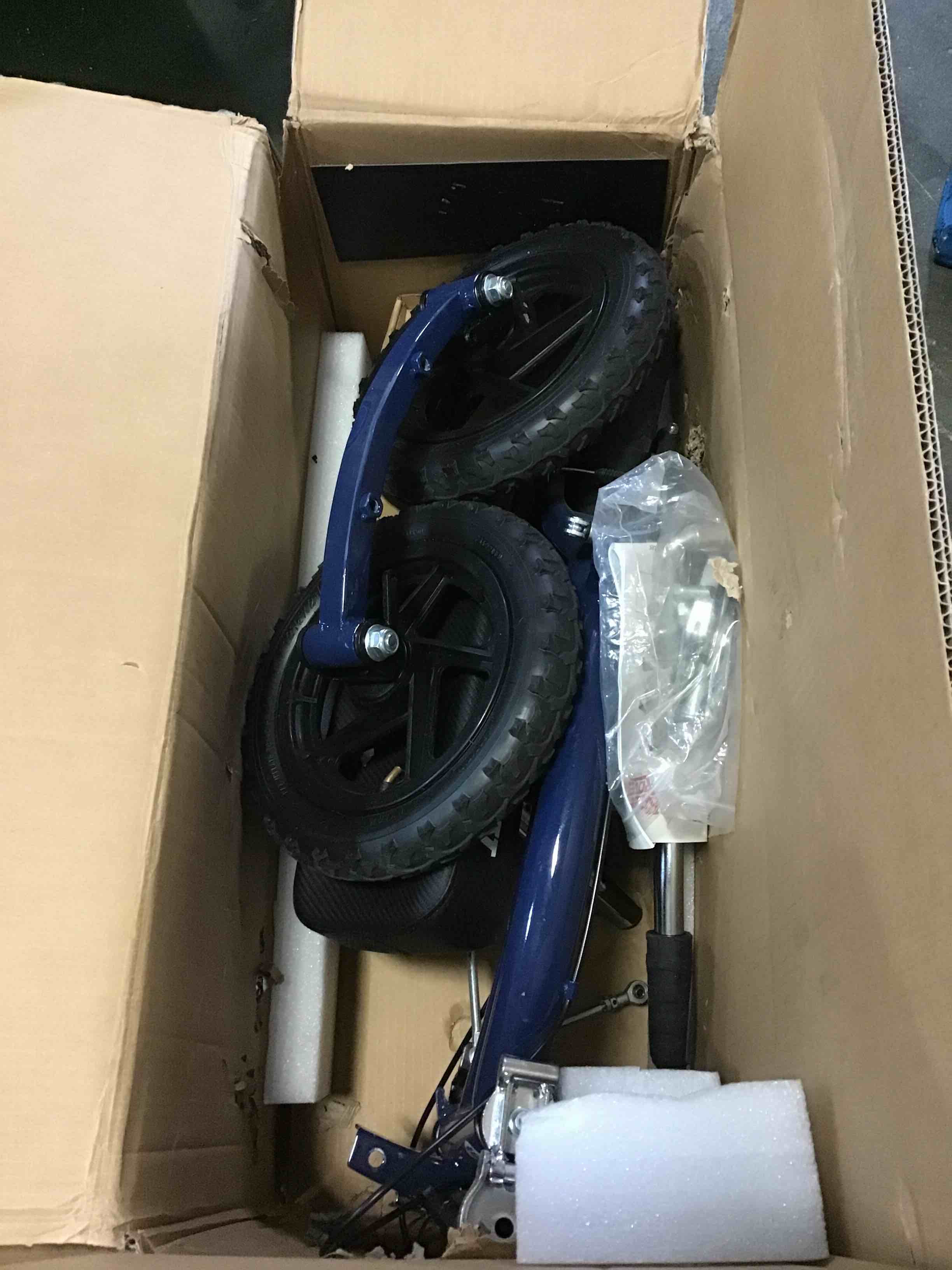 https://s3.amazonaws.com/lotting-images-prod/bidfta/YEL5016264_1688155433073.jpeg