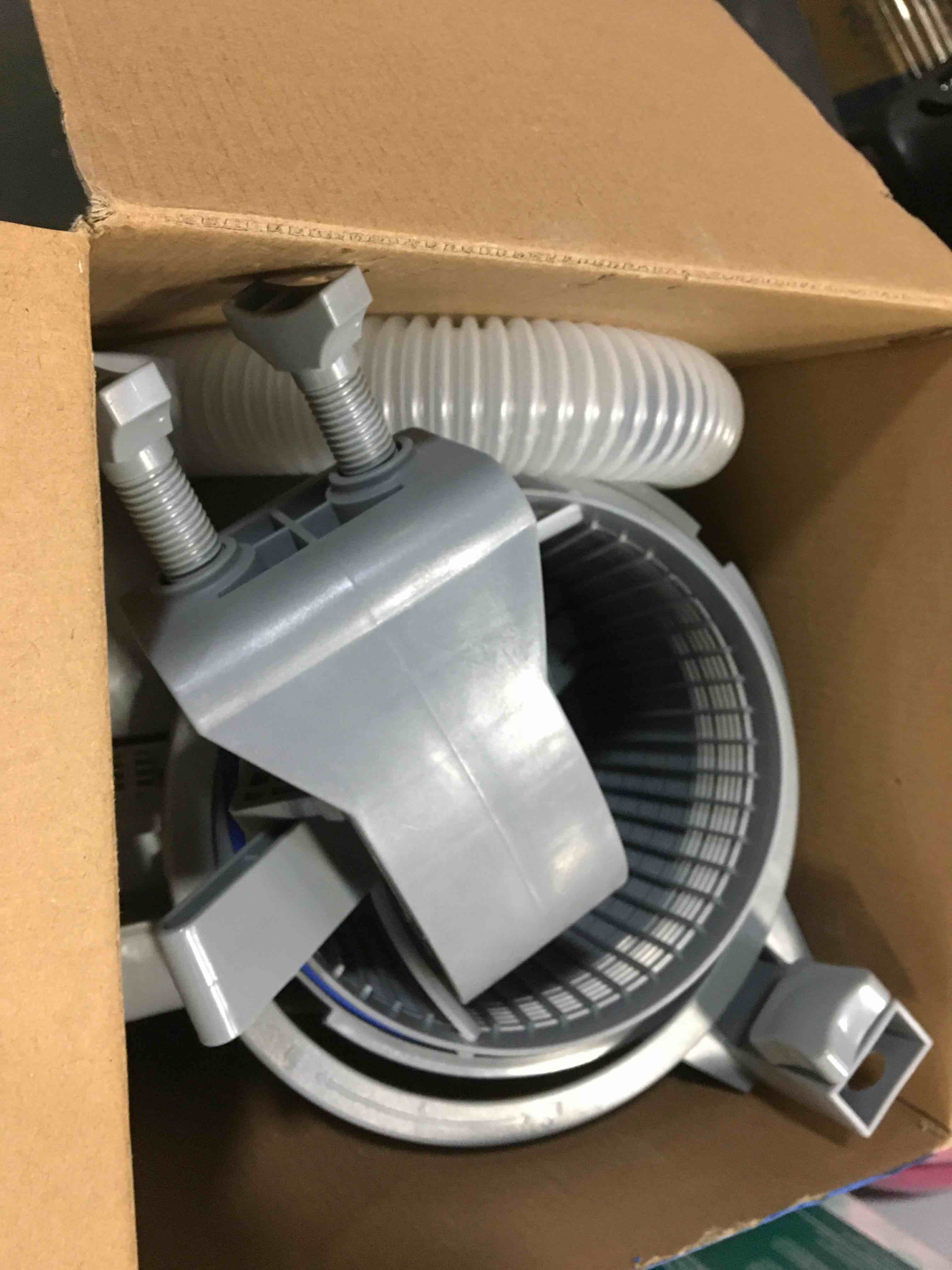 https://s3.amazonaws.com/lotting-images-prod/bidfta/YEL5017026_1687533699575.jpeg