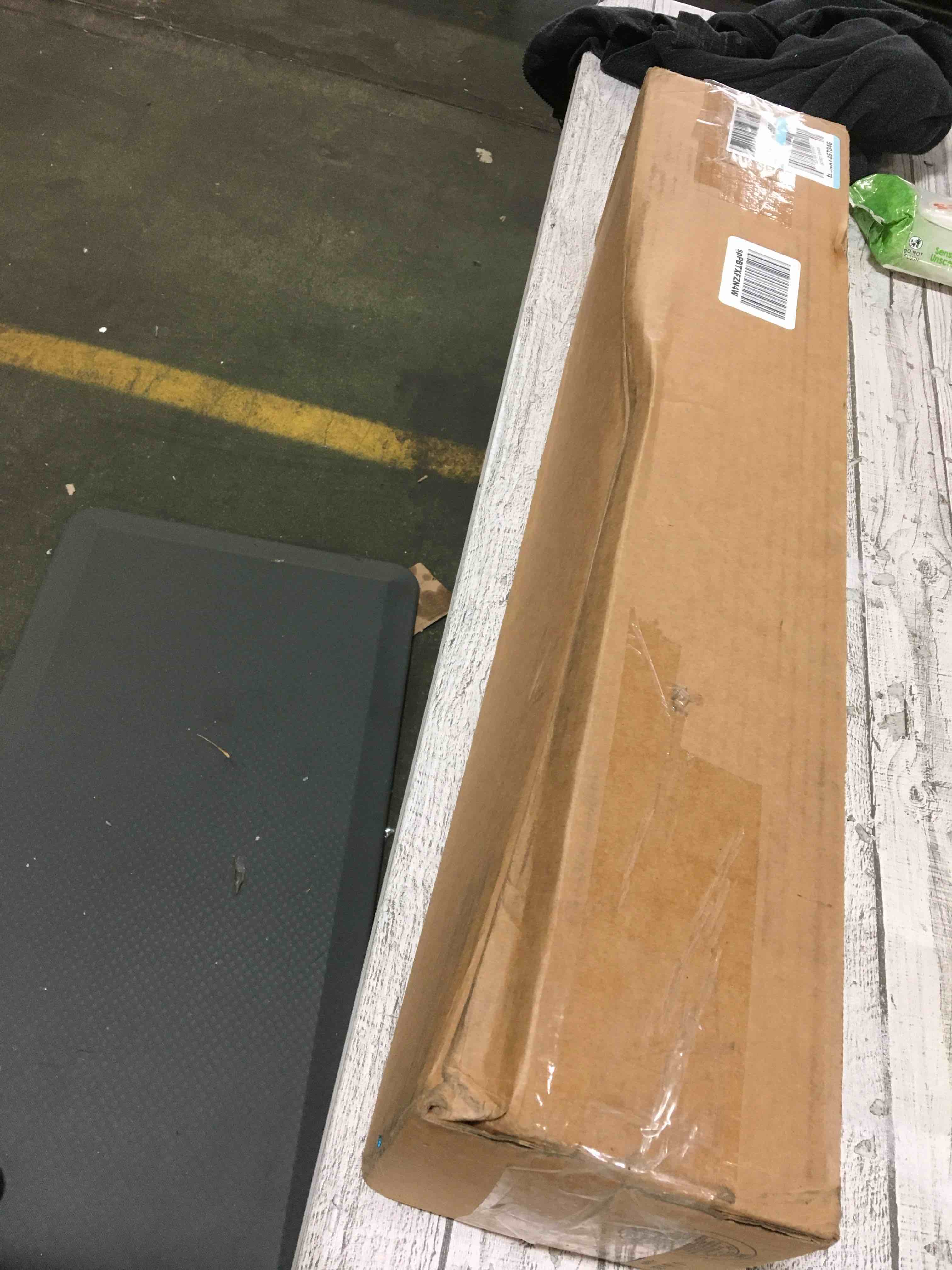 https://s3.amazonaws.com/lotting-images-prod/bidfta/YEL5017603_1687970051454.jpeg
