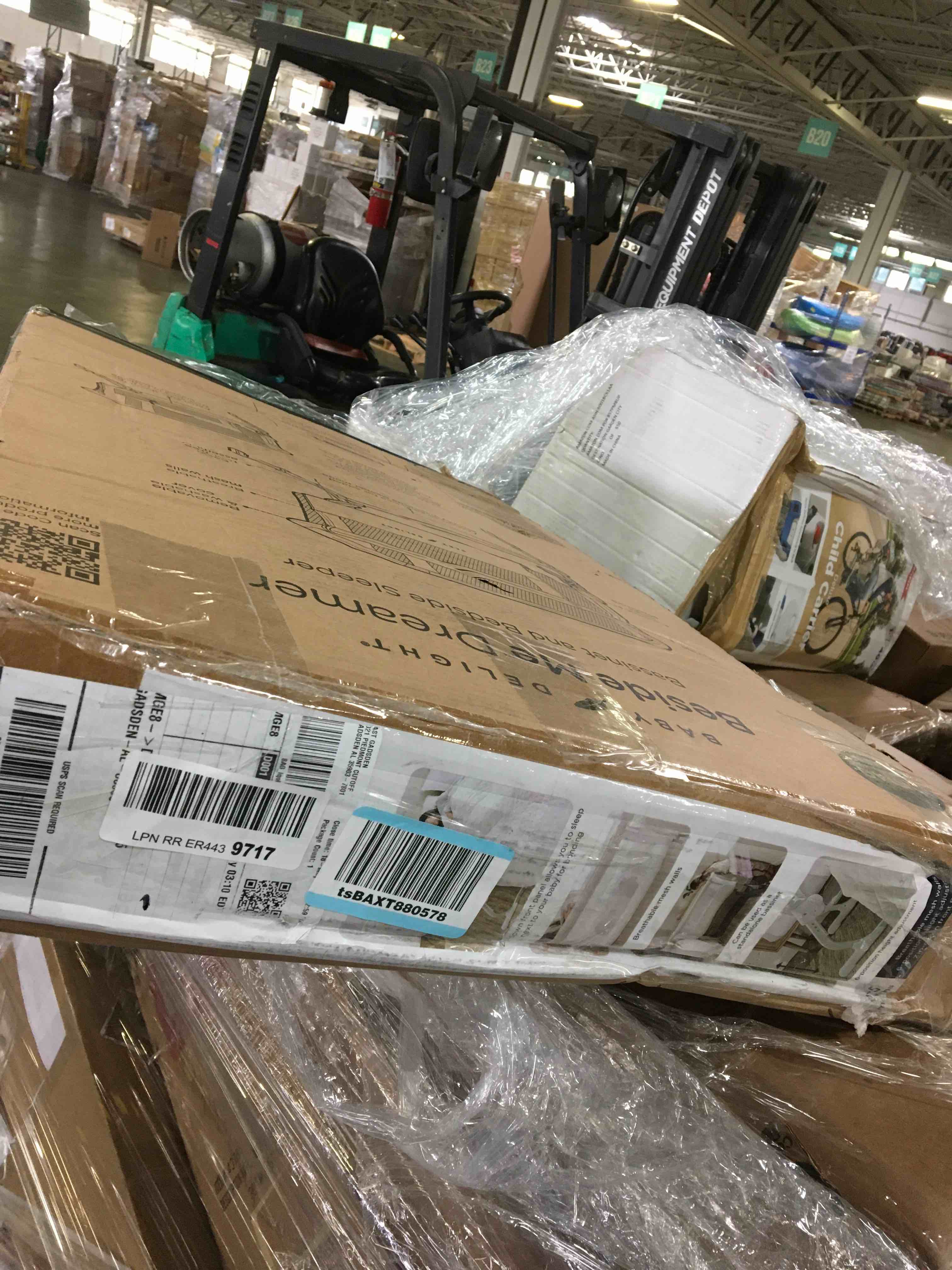 https://s3.amazonaws.com/lotting-images-prod/bidfta/YEL5017802_1688061167341.jpeg