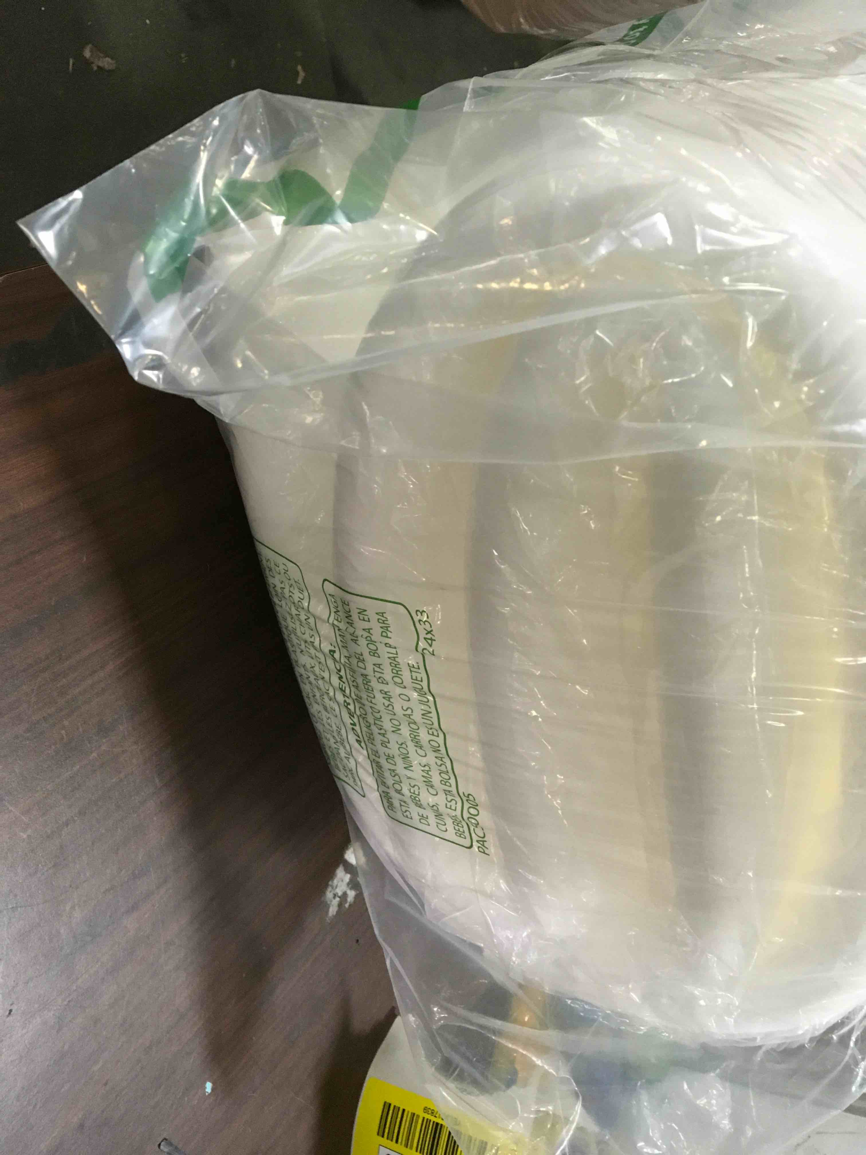 https://s3.amazonaws.com/lotting-images-prod/bidfta/YEL5017839_1688068020777.jpeg