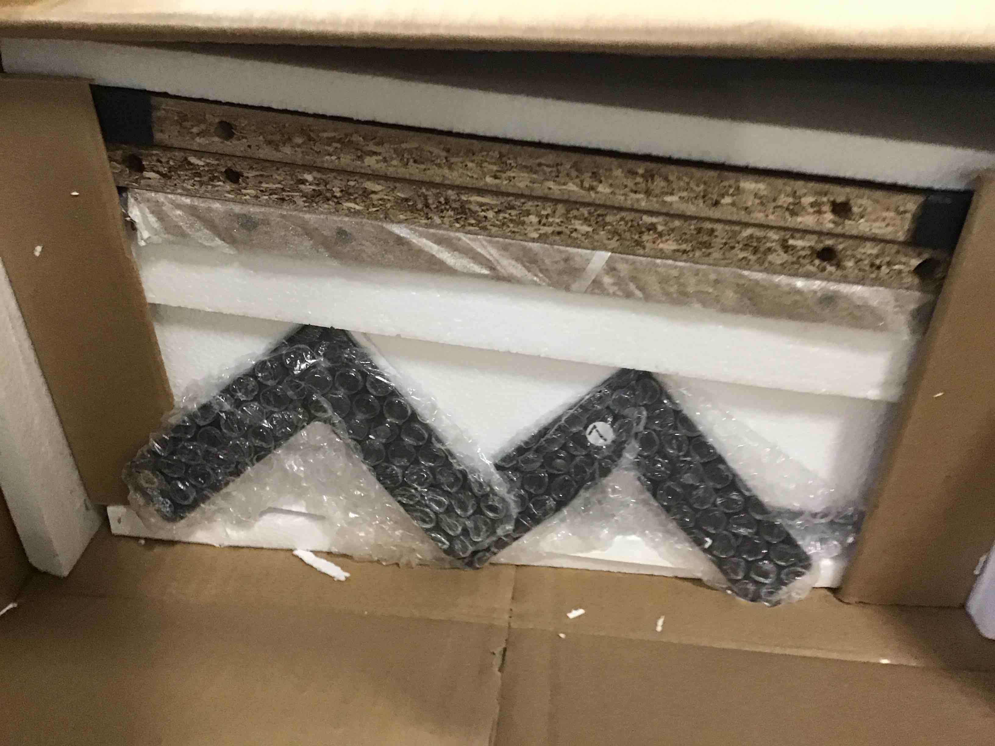 https://s3.amazonaws.com/lotting-images-prod/bidfta/YEL5021732_1690198352262.jpeg
