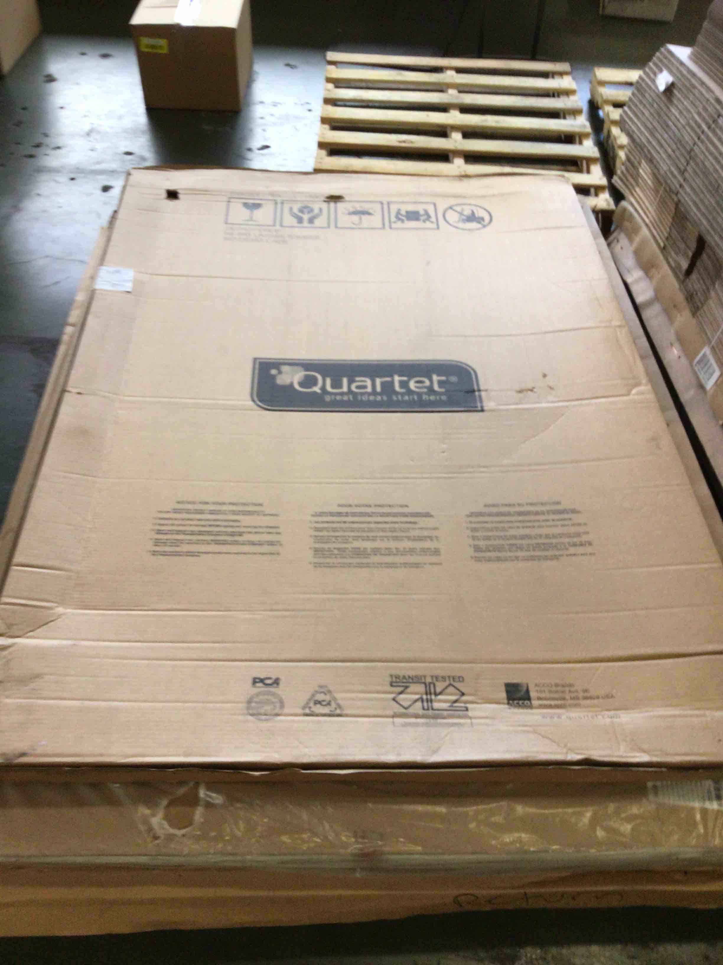 https://s3.amazonaws.com/lotting-images-prod/bidfta/YEL5023339_1689189075272.jpeg