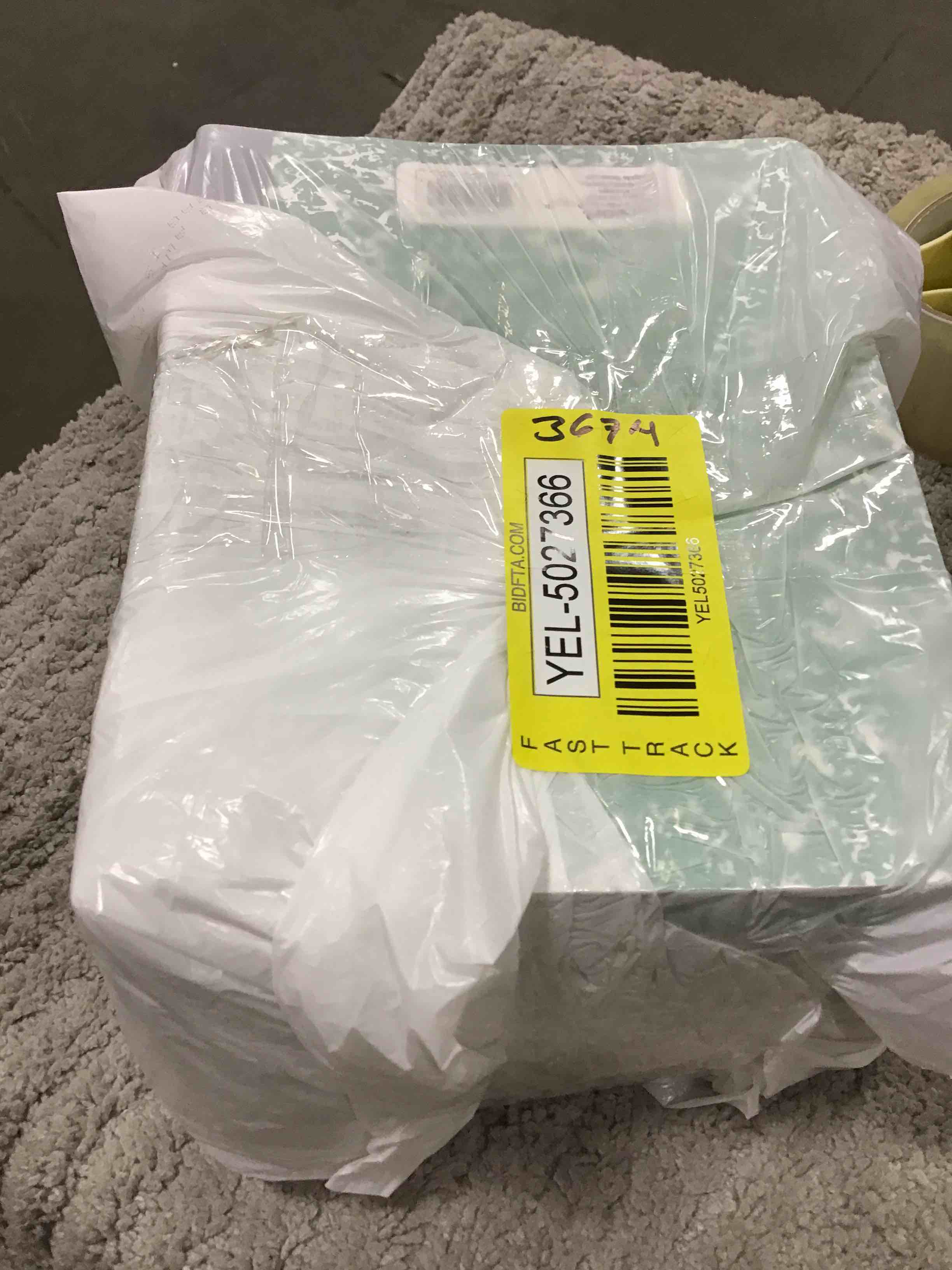 https://s3.amazonaws.com/lotting-images-prod/bidfta/YEL5027366_1689341667203.jpeg