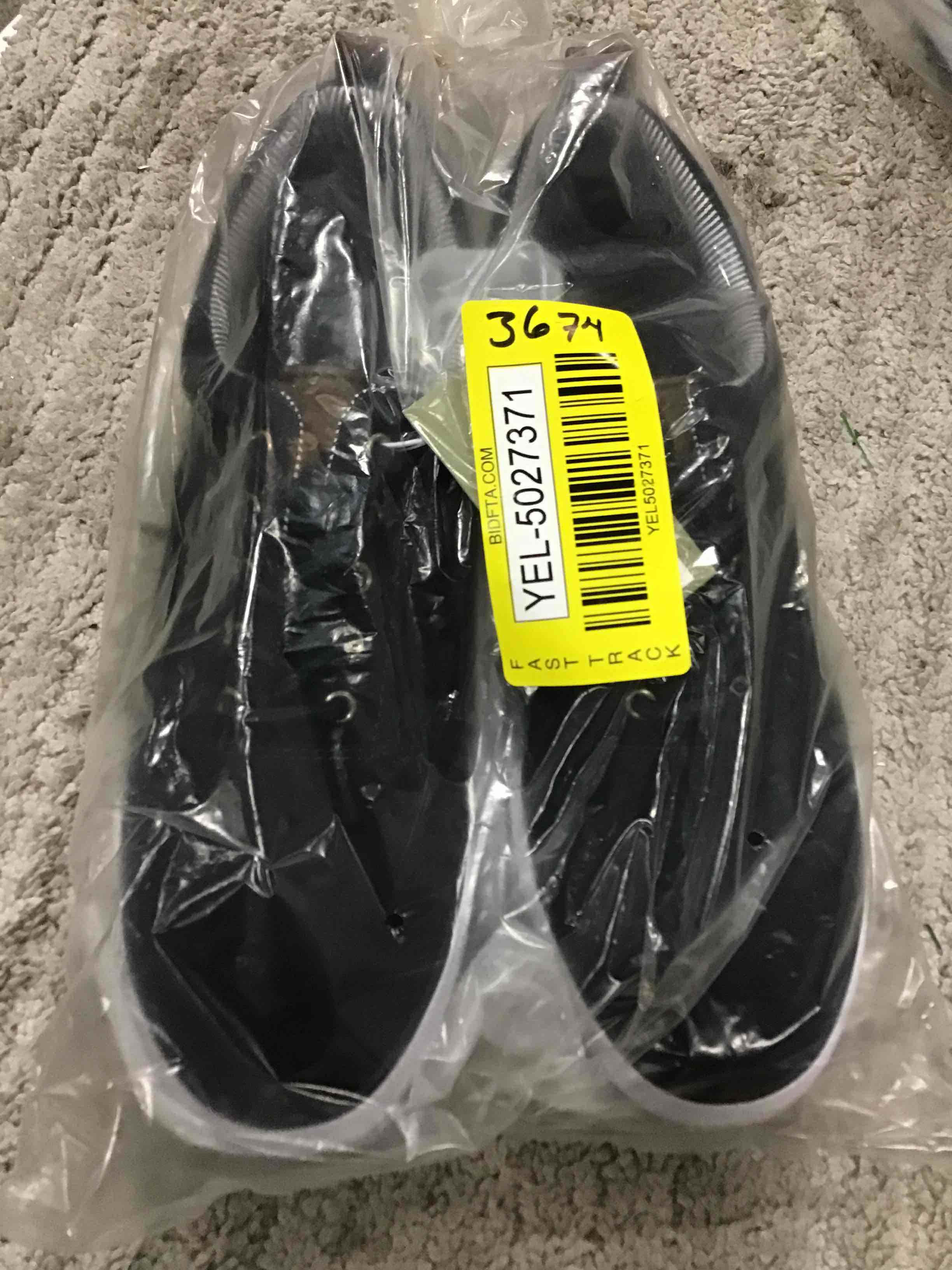 https://s3.amazonaws.com/lotting-images-prod/bidfta/YEL5027371_1689342454416.jpeg