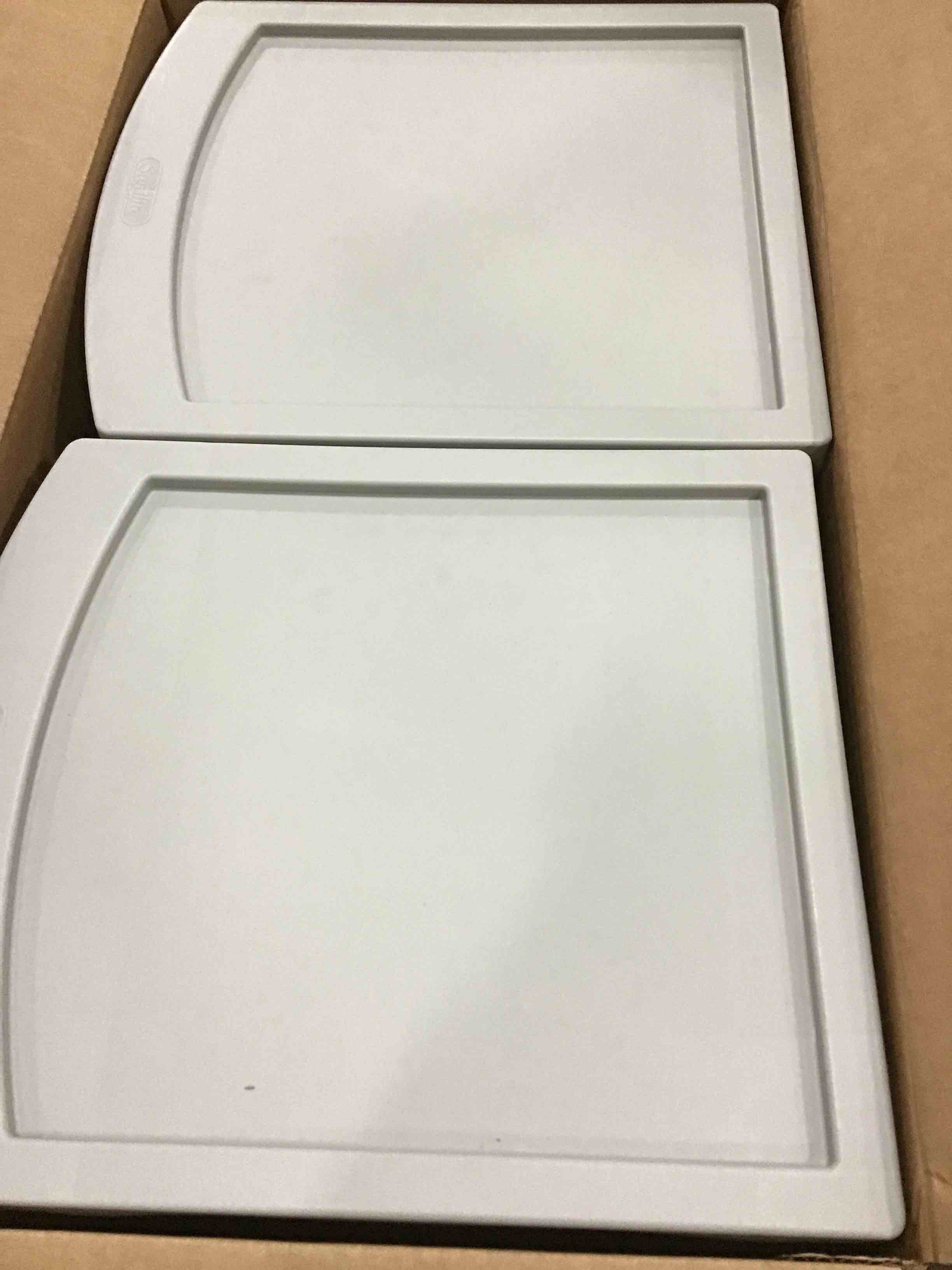 https://s3.amazonaws.com/lotting-images-prod/bidfta/YEL5027561_1689684207234.jpeg