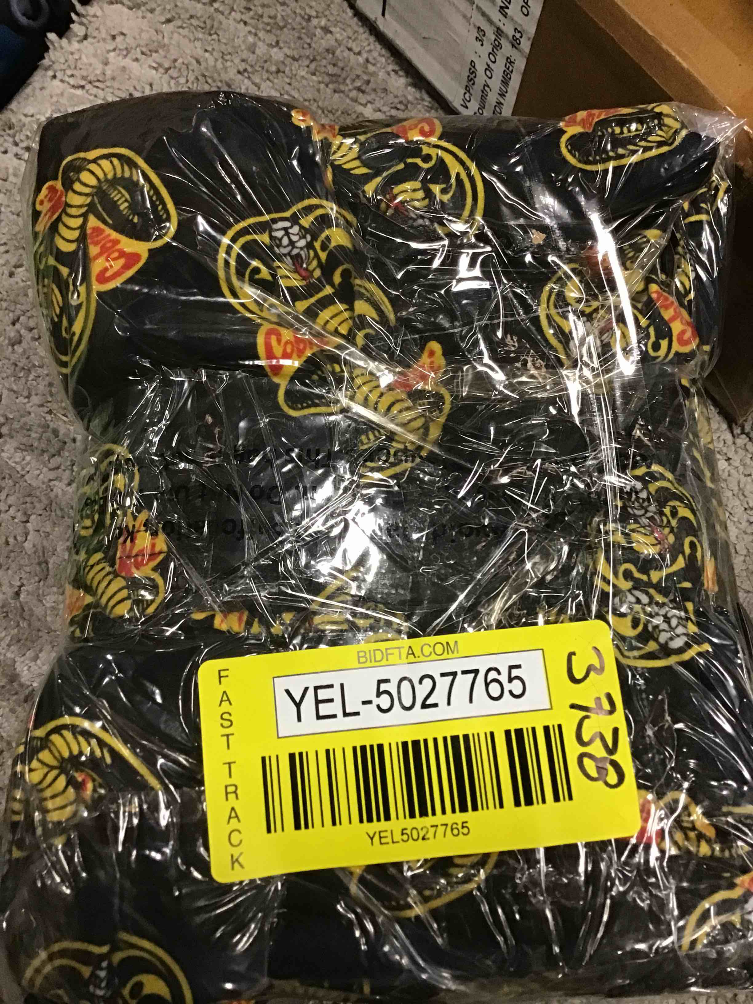 https://s3.amazonaws.com/lotting-images-prod/bidfta/YEL5027765_1689859460935.jpeg