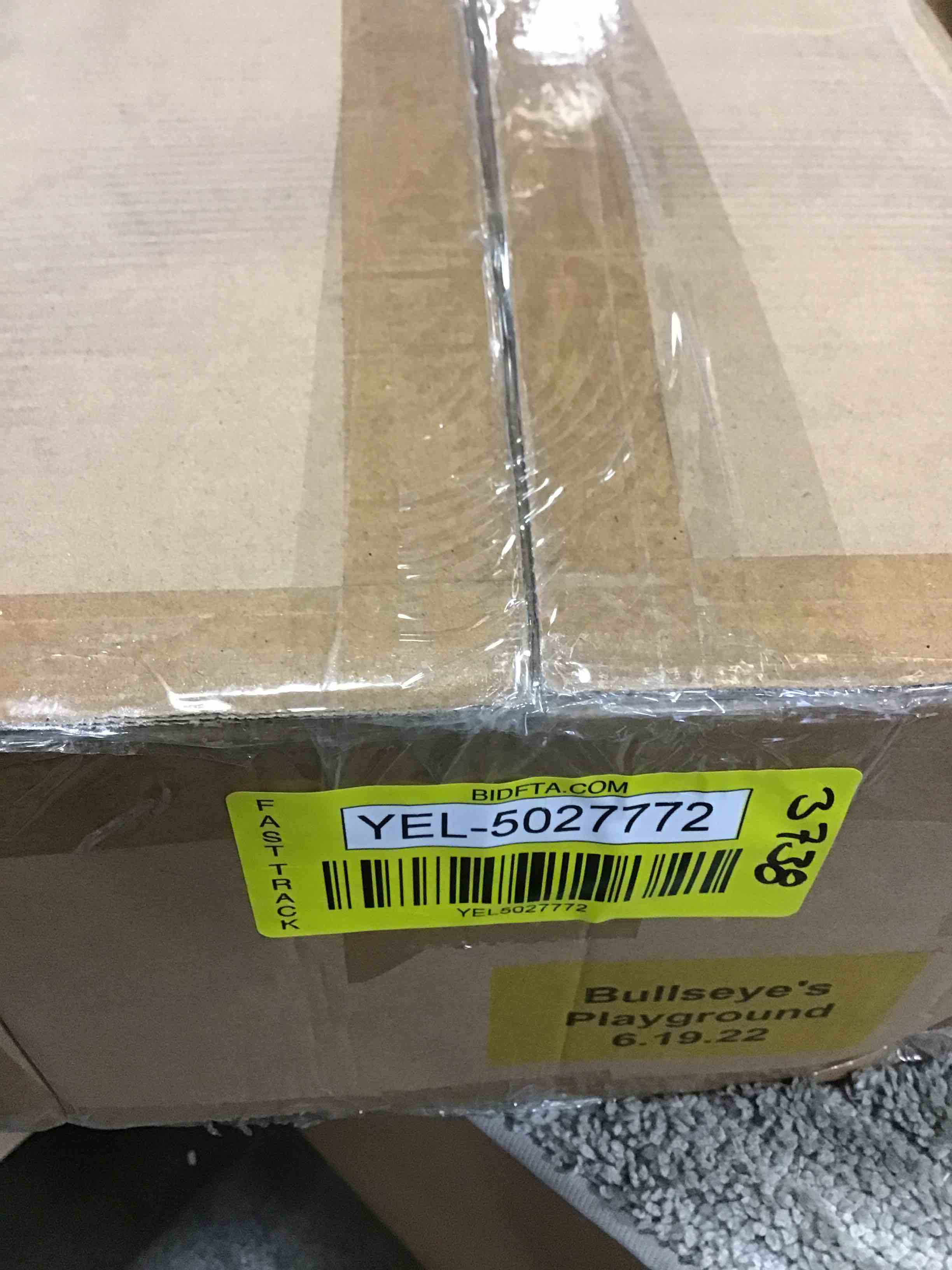 https://s3.amazonaws.com/lotting-images-prod/bidfta/YEL5027772_1689860029704.jpeg