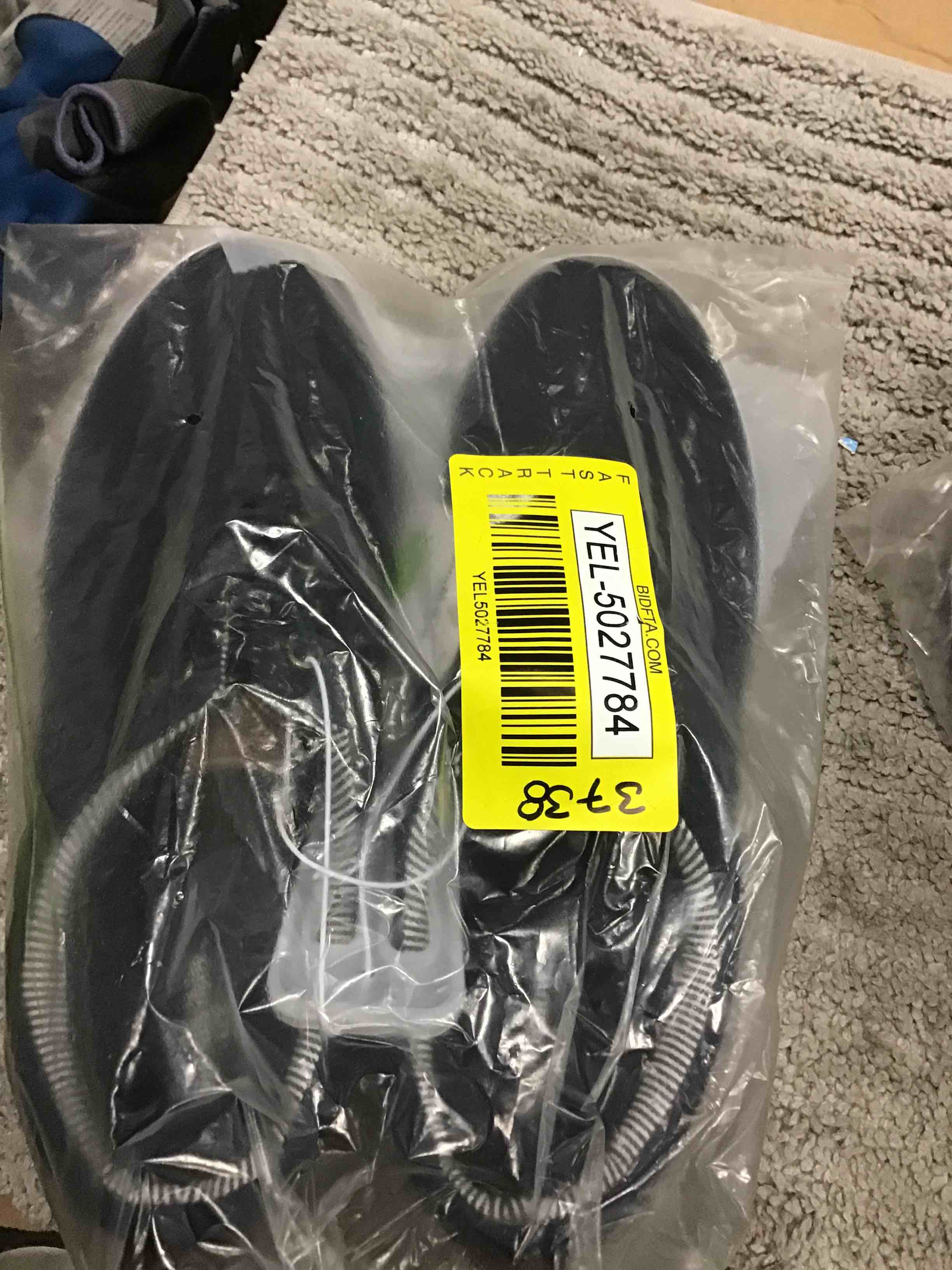 https://s3.amazonaws.com/lotting-images-prod/bidfta/YEL5027784_1689861325074.jpeg
