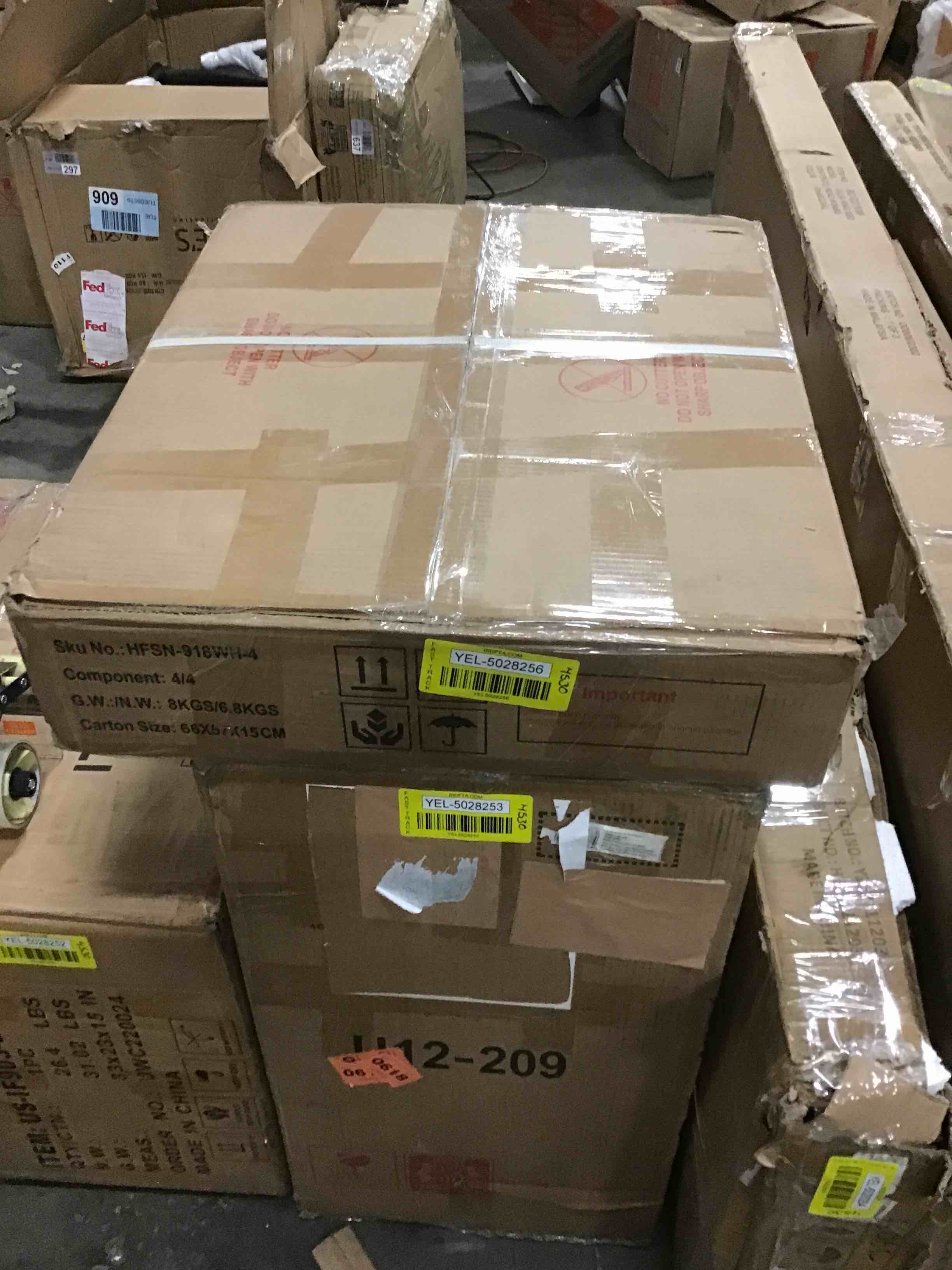 https://s3.amazonaws.com/lotting-images-prod/bidfta/YEL5028256_1693230228923.jpeg