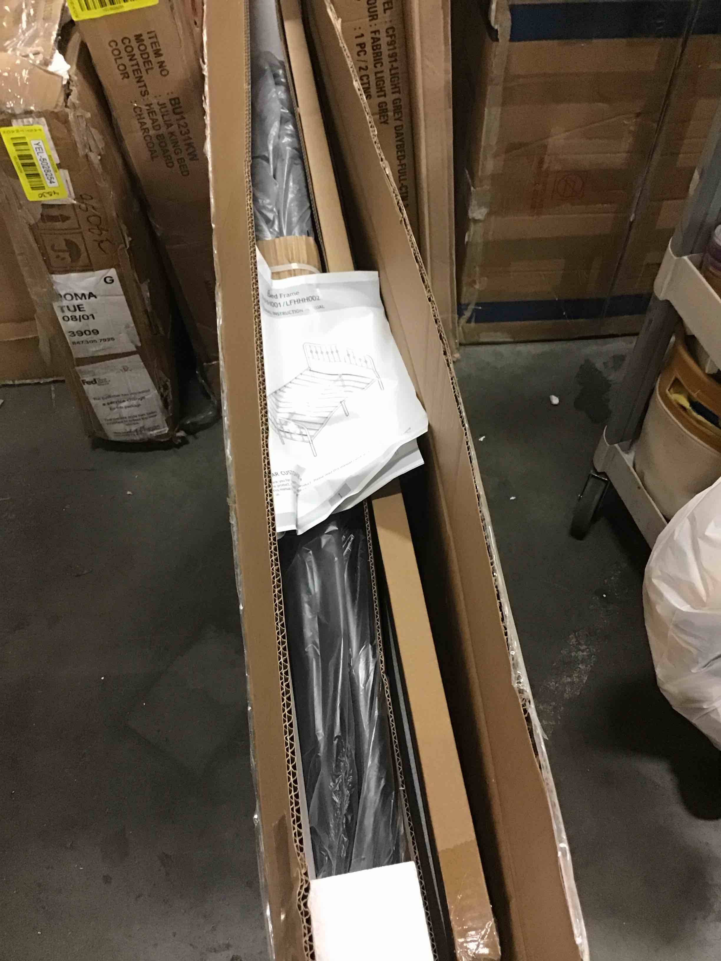 https://s3.amazonaws.com/lotting-images-prod/bidfta/YEL5028257_1693230549100.jpeg
