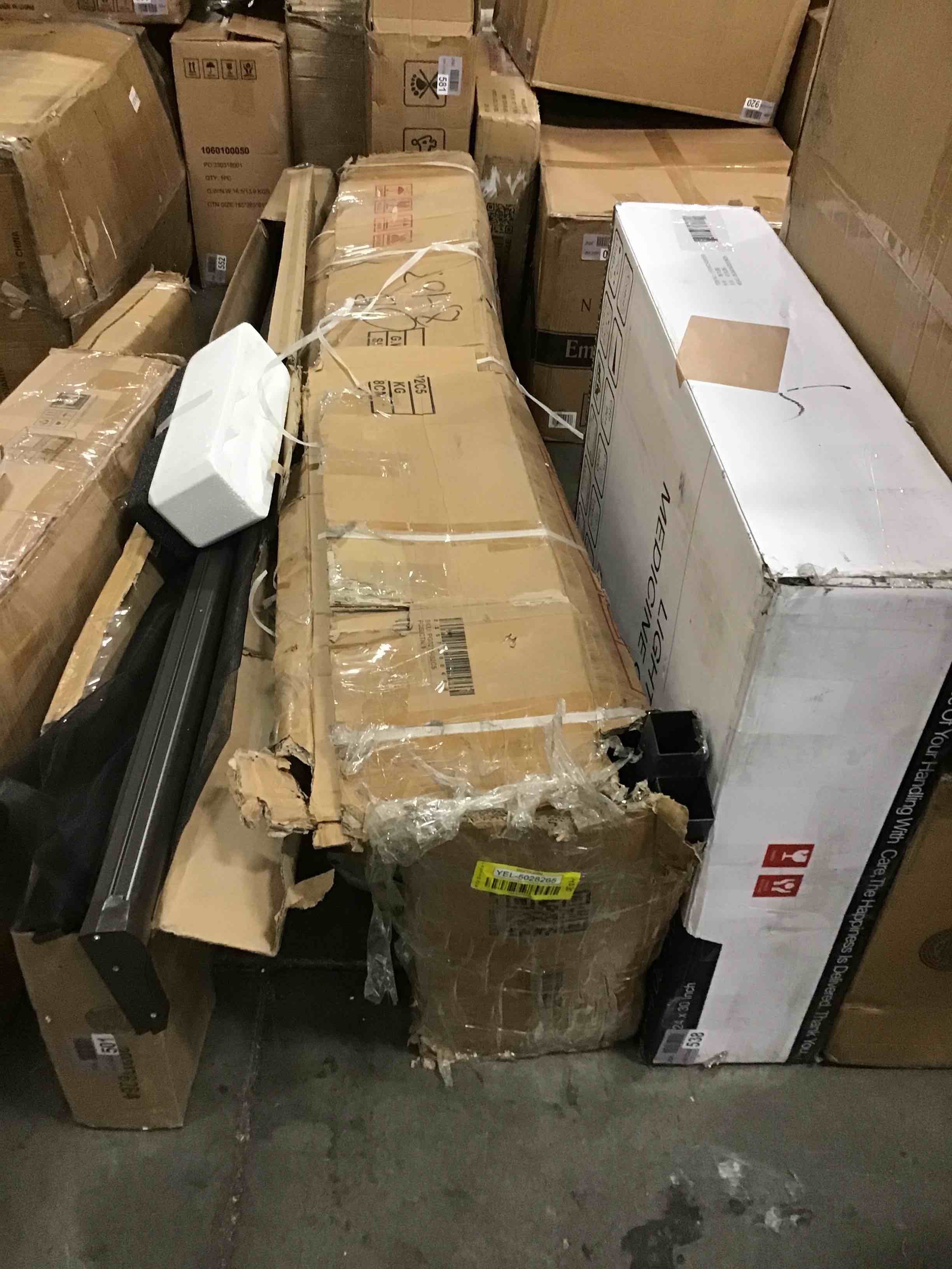 https://s3.amazonaws.com/lotting-images-prod/bidfta/YEL5028265_1693248032104.jpeg