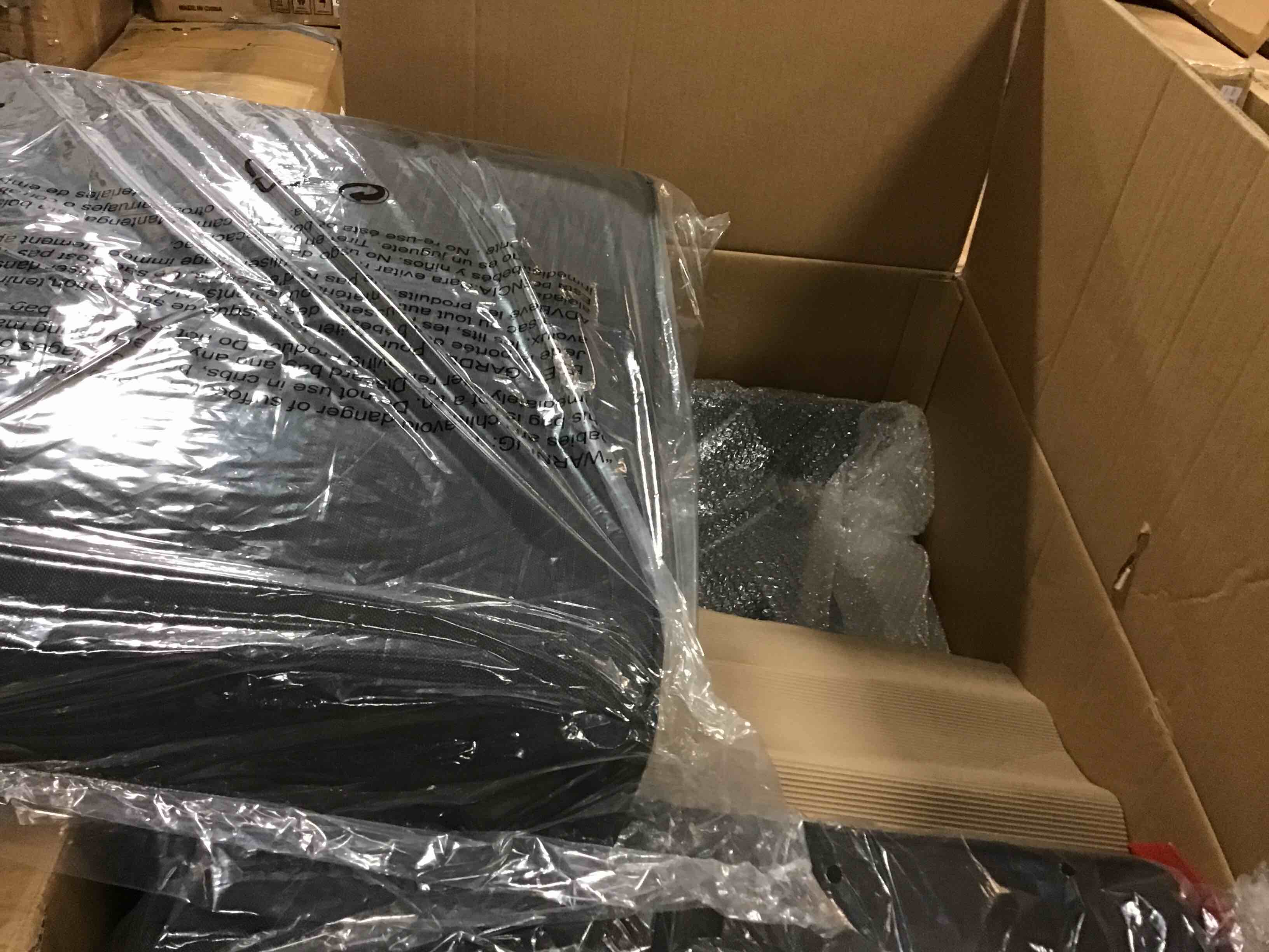 https://s3.amazonaws.com/lotting-images-prod/bidfta/YEL5028267_1693249386163.jpeg
