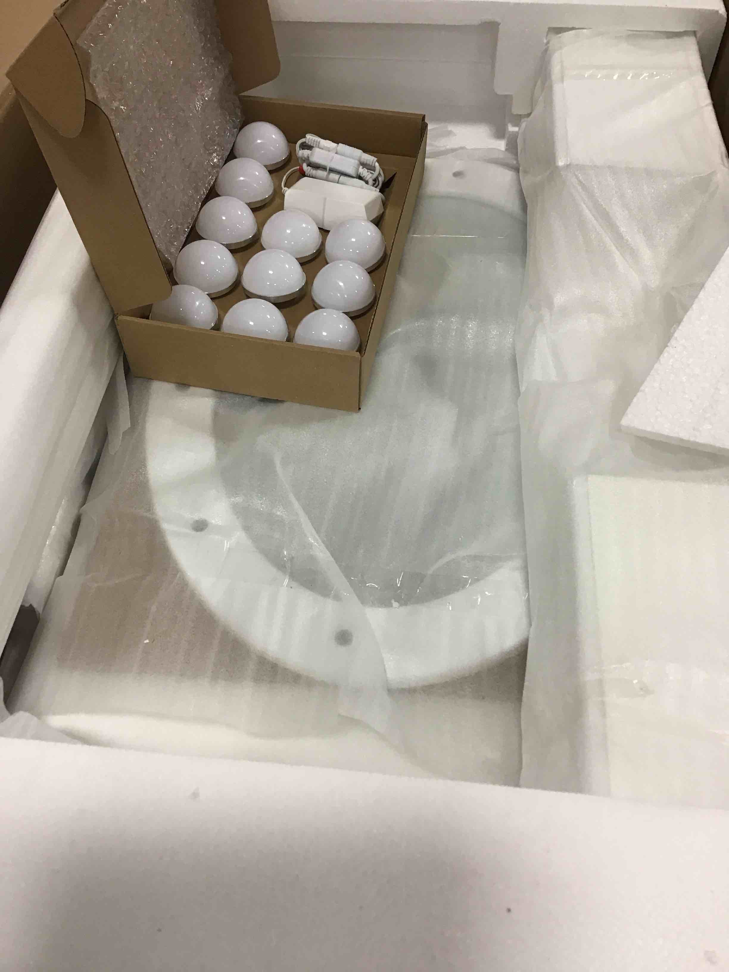 https://s3.amazonaws.com/lotting-images-prod/bidfta/YEL5028277_1693313525319.jpeg
