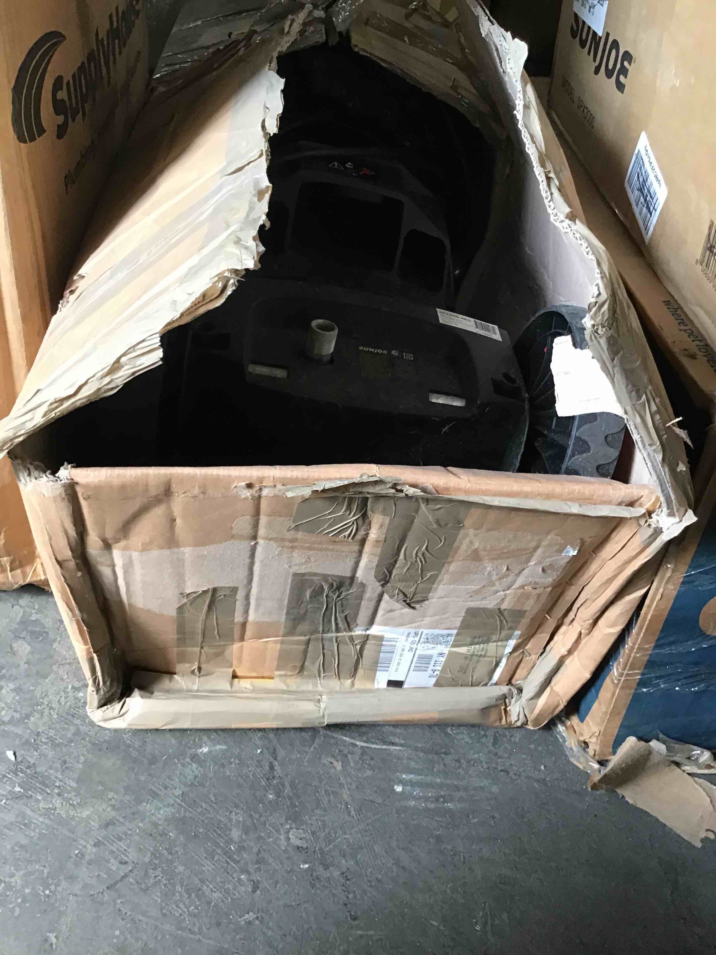 https://s3.amazonaws.com/lotting-images-prod/bidfta/YEL5033231_1687985536196.jpeg