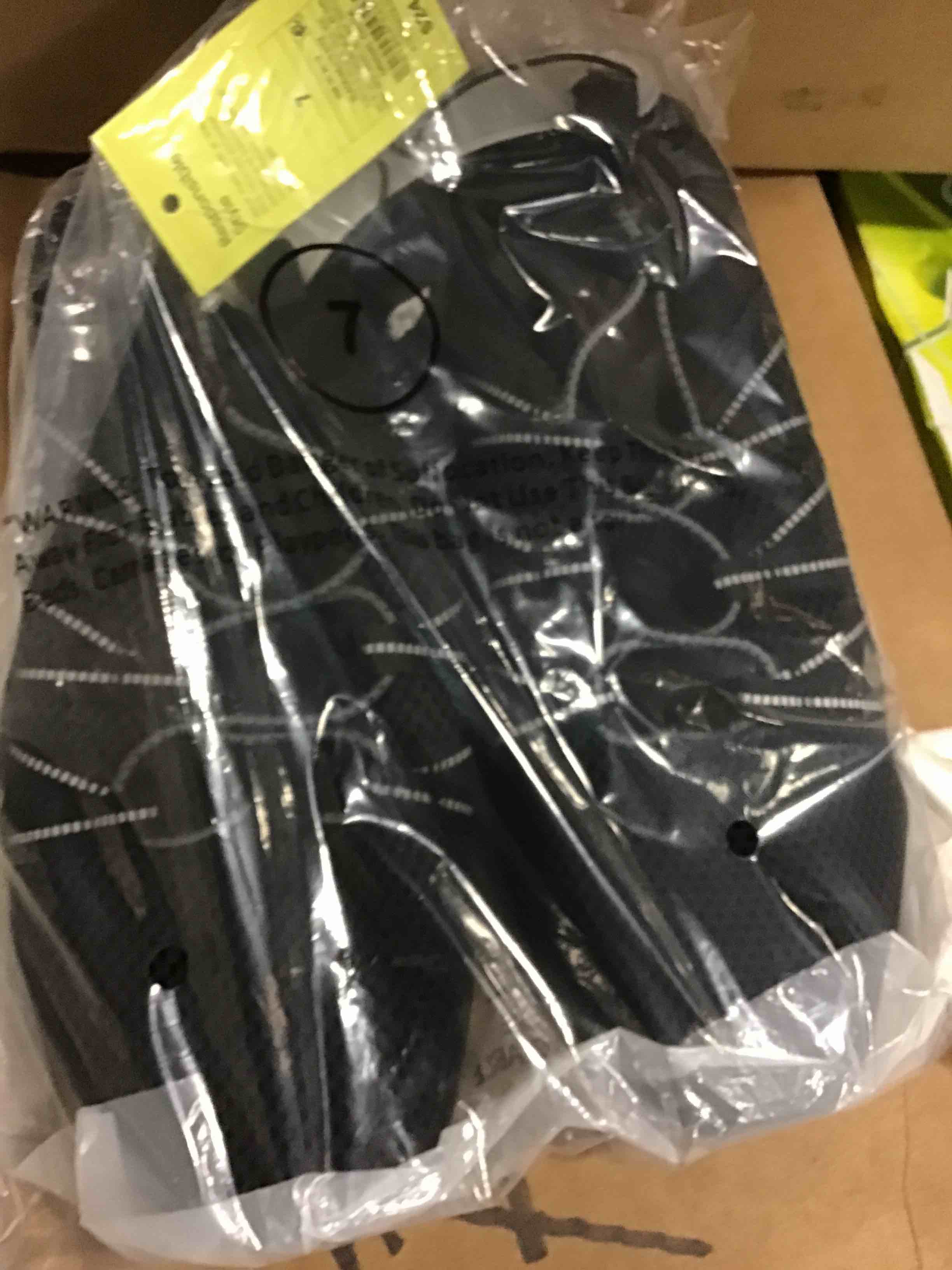 https://s3.amazonaws.com/lotting-images-prod/bidfta/YEL5033422_1688587796371.jpeg