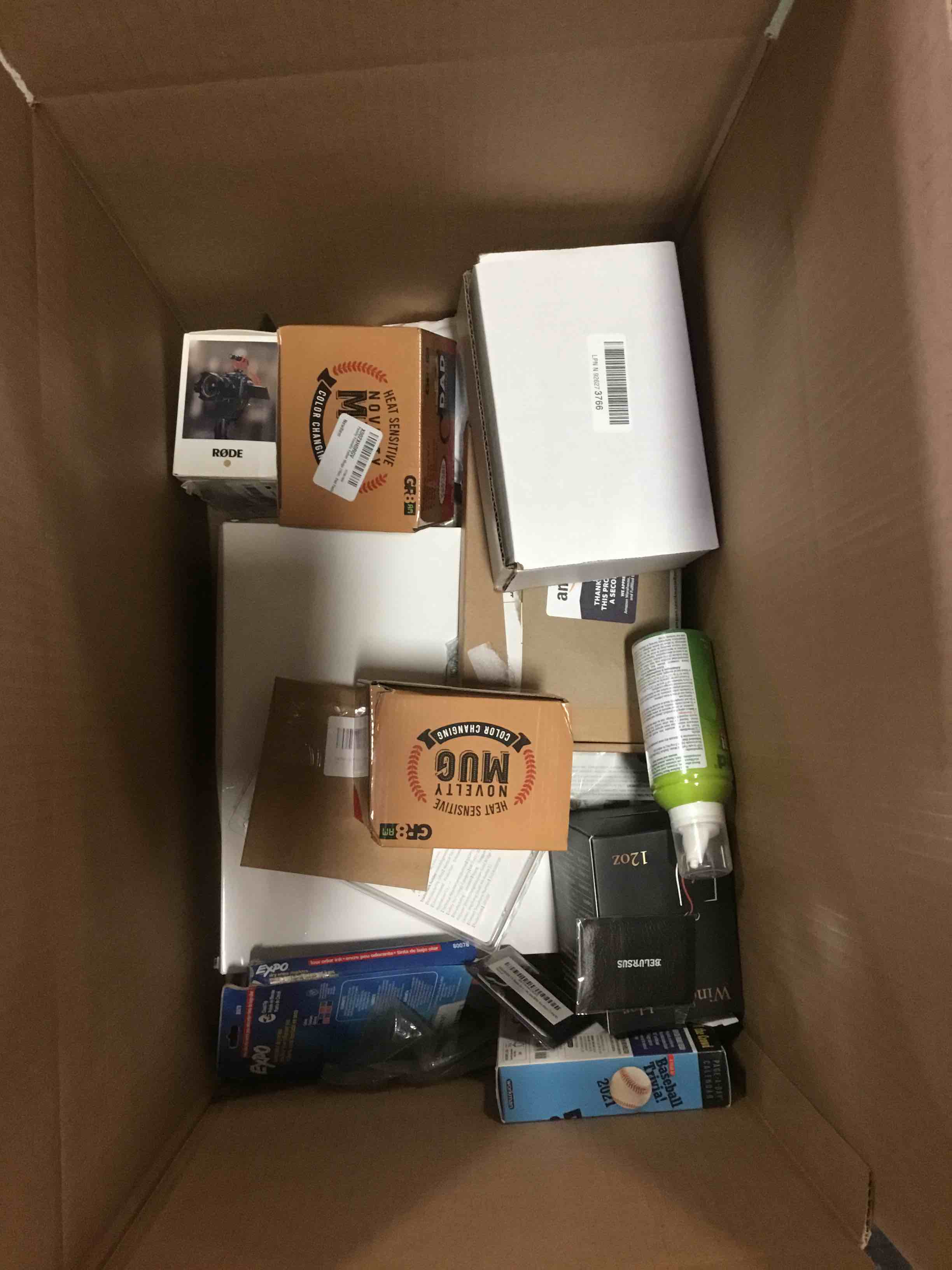 https://s3.amazonaws.com/lotting-images-prod/bidfta/YEL5050924_1686759720774.jpeg