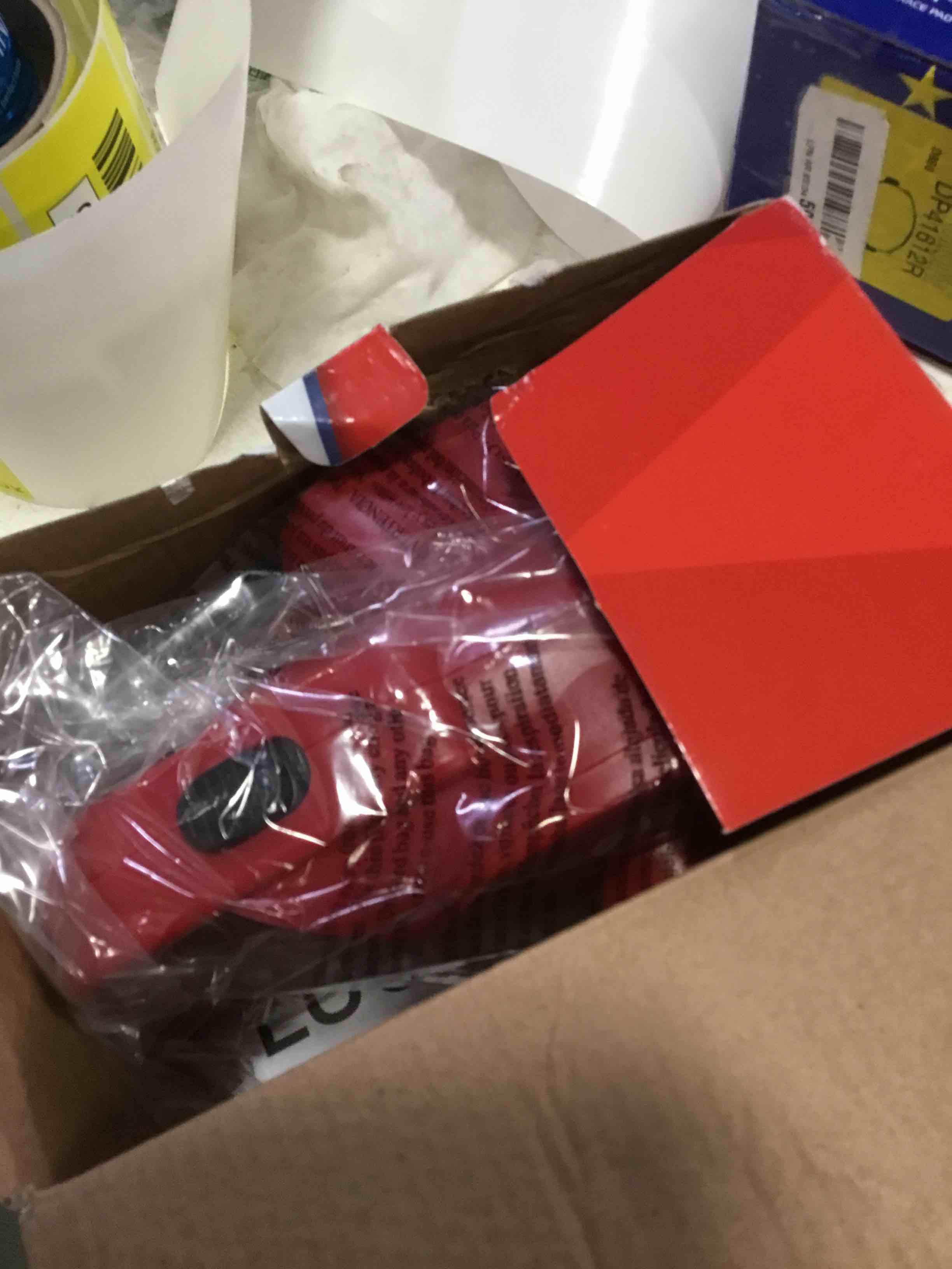 https://s3.amazonaws.com/lotting-images-prod/bidfta/YEL5050931_1686760286639.jpeg