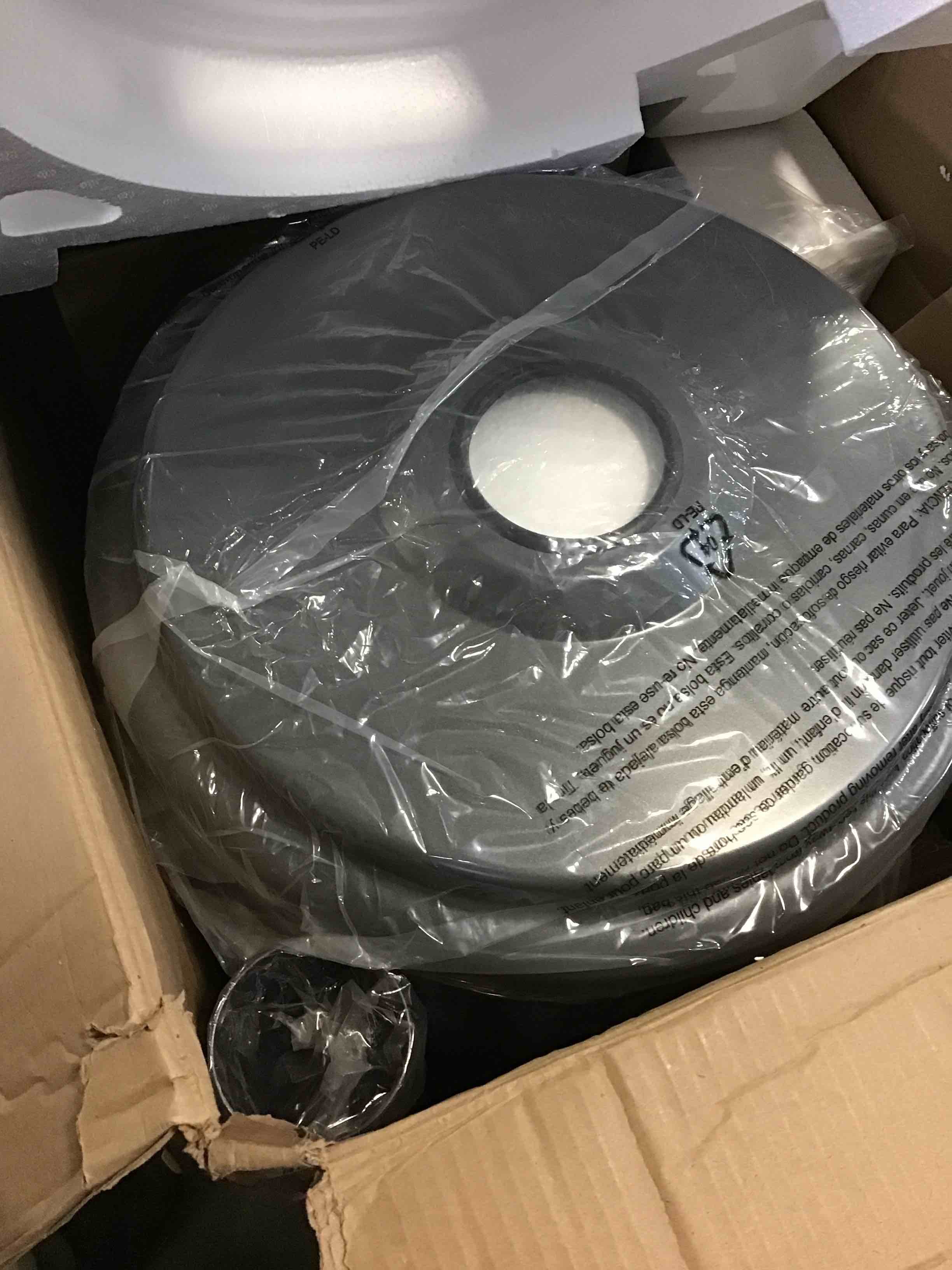 https://s3.amazonaws.com/lotting-images-prod/bidfta/YEL5058569_1685970942983.jpeg