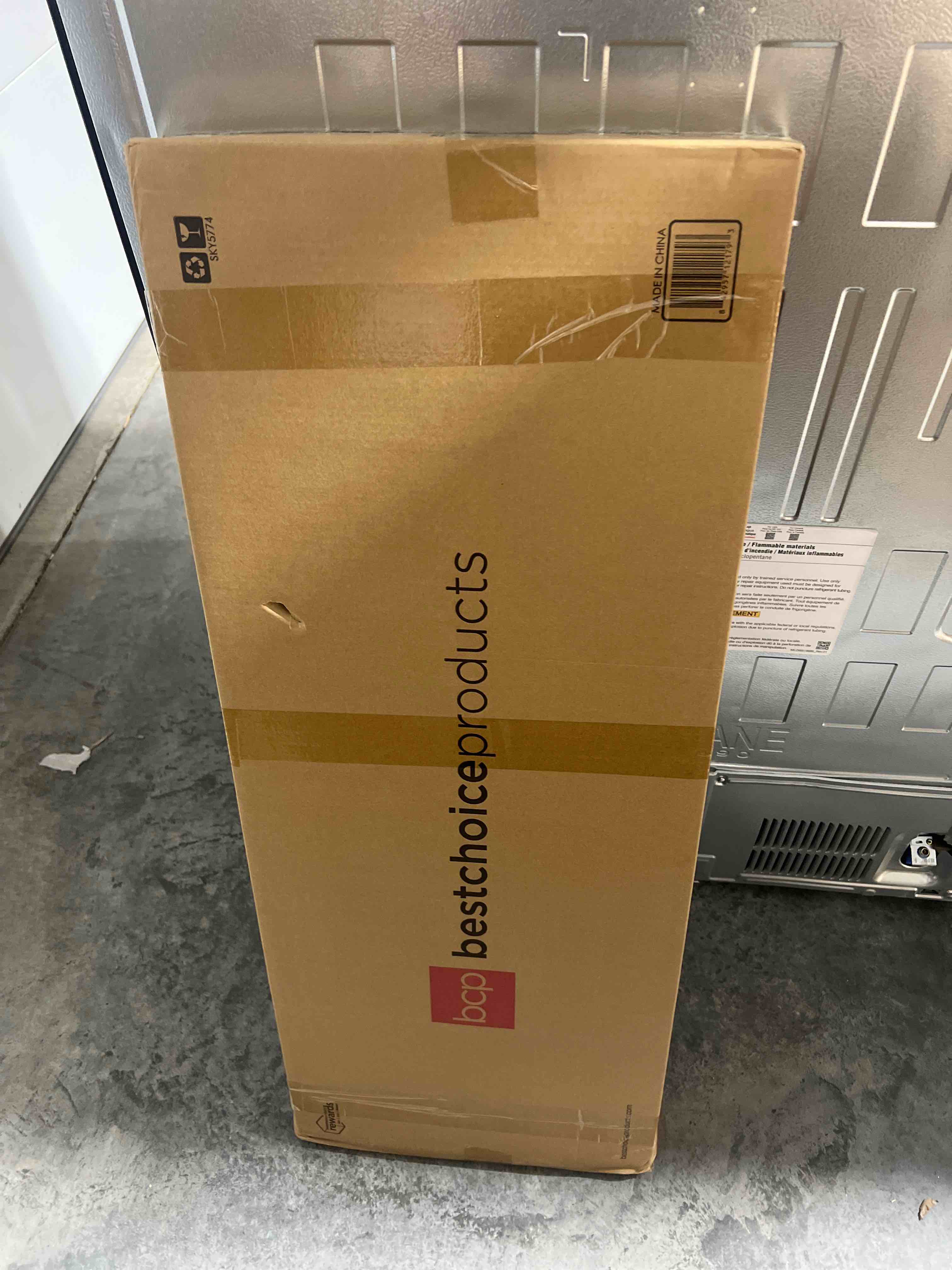 https://s3.amazonaws.com/lotting-images-prod/bidfta/YEL5072413_1691107630024.jpeg