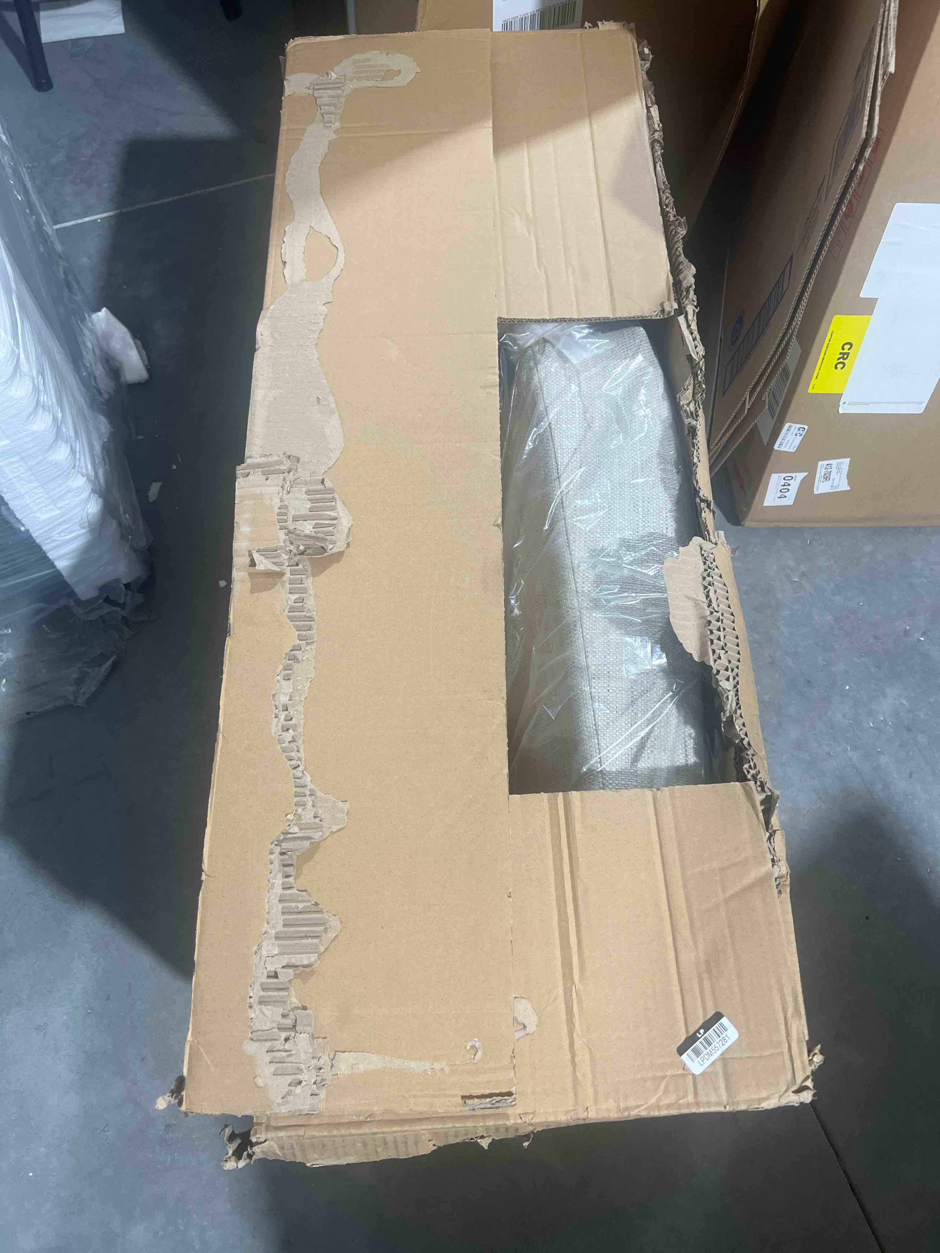 https://s3.amazonaws.com/lotting-images-prod/bidfta/YEL5072419_1691188592660.jpeg