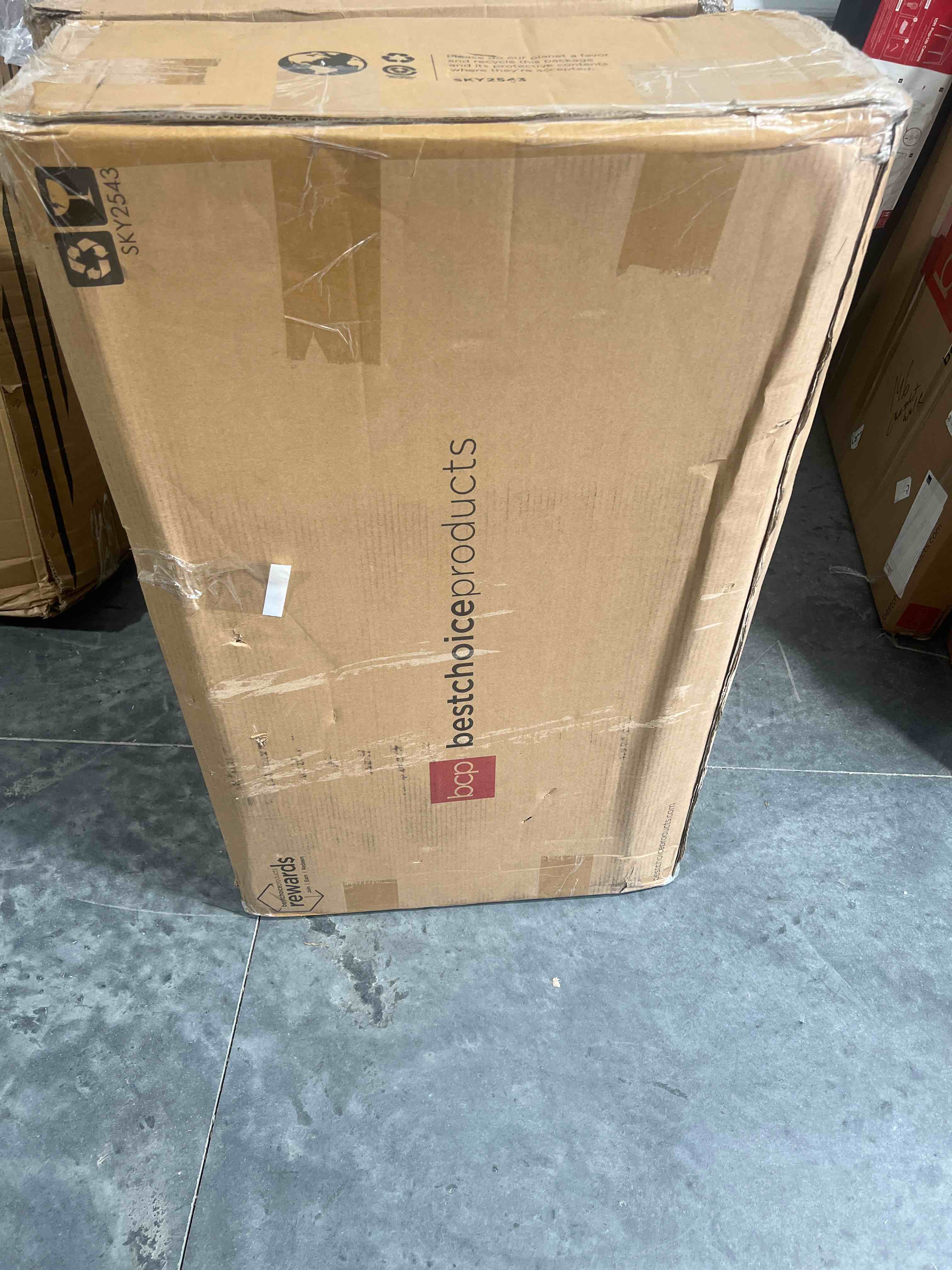 https://s3.amazonaws.com/lotting-images-prod/bidfta/YEL5072421_1691189022111.jpeg