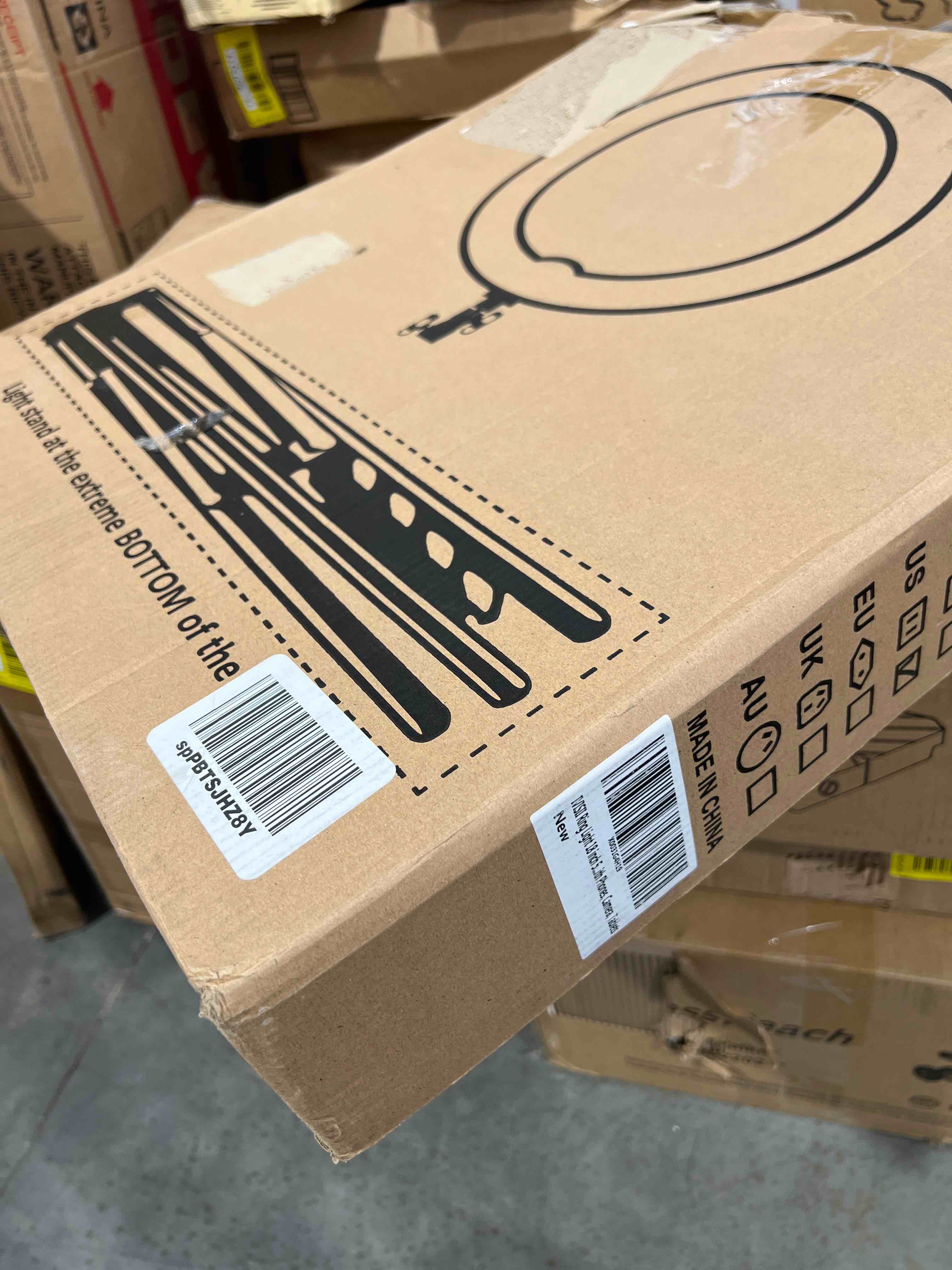 https://s3.amazonaws.com/lotting-images-prod/bidfta/YEL5073243_1698344074331.jpeg