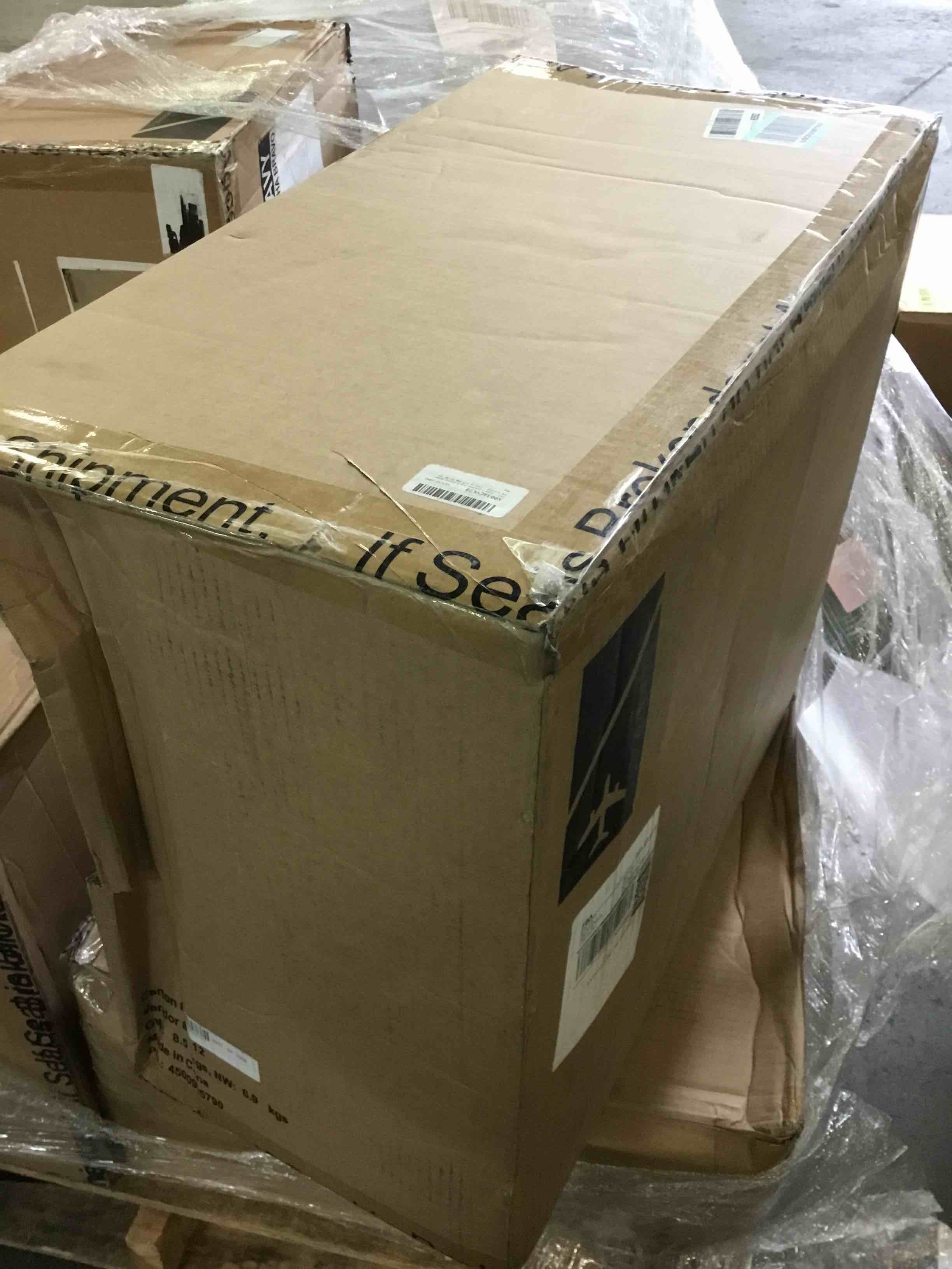 https://s3.amazonaws.com/lotting-images-prod/bidfta/YEL5082599_1685560986866.jpeg