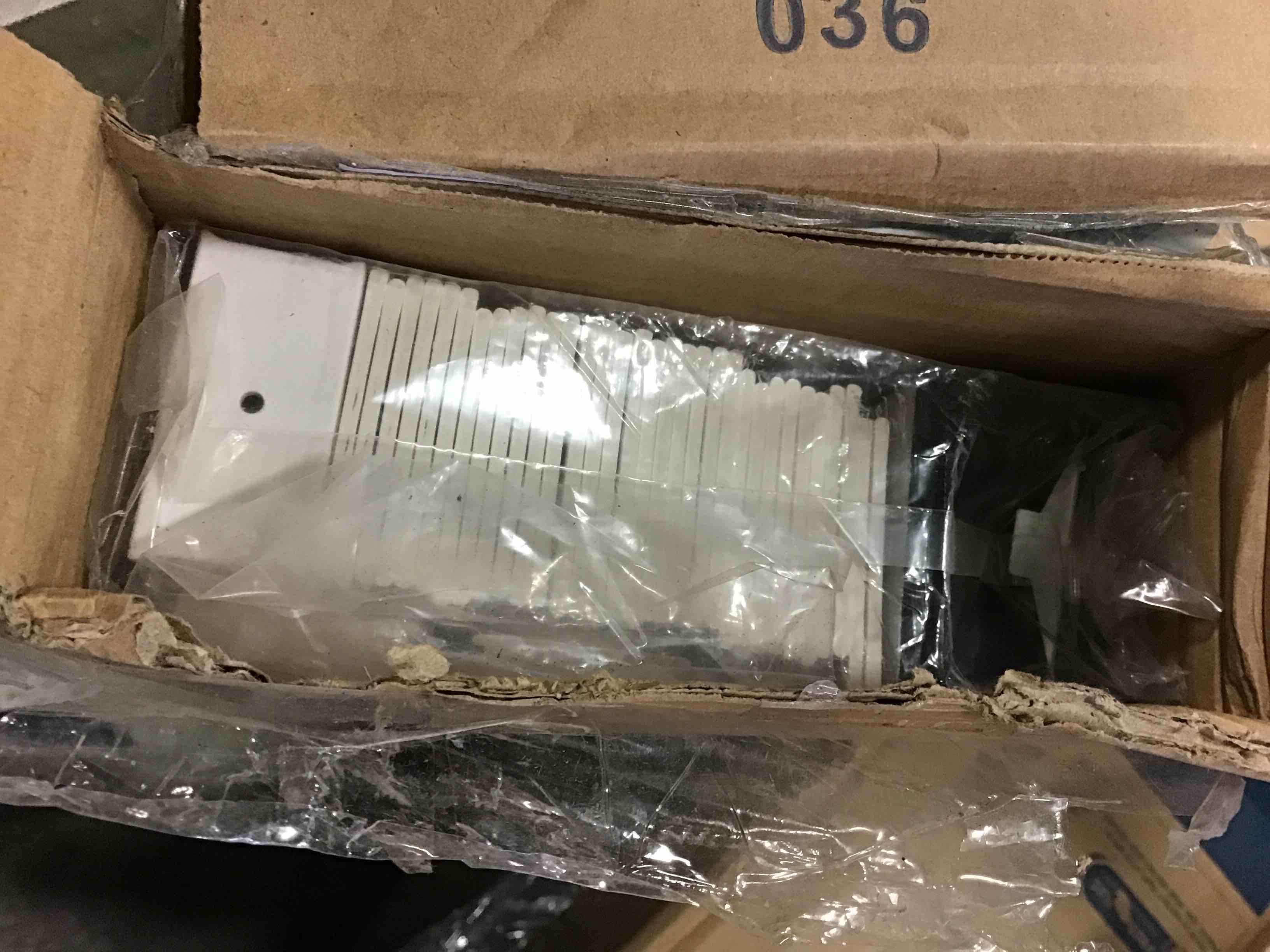 https://s3.amazonaws.com/lotting-images-prod/bidfta/YEL5083819_1687177177400.jpeg