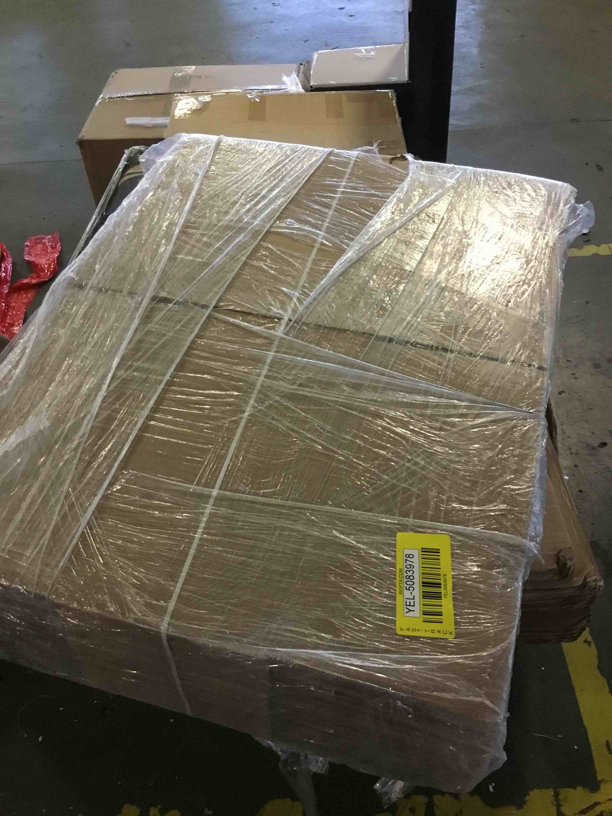 https://s3.amazonaws.com/lotting-images-prod/bidfta/YEL5083978_1702491312844.jpeg