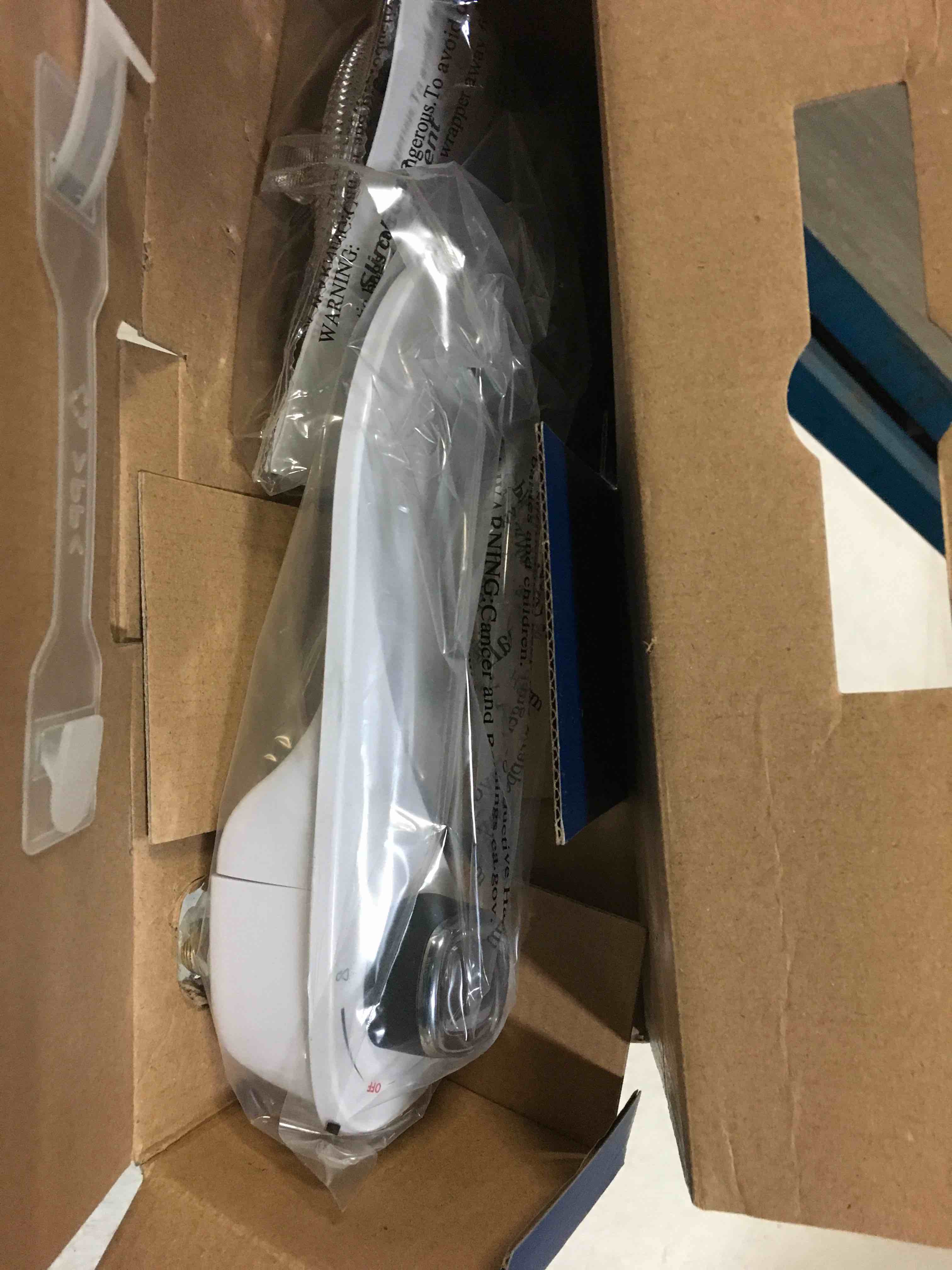 https://s3.amazonaws.com/lotting-images-prod/bidfta/YEL5084540_1702910353532.jpeg
