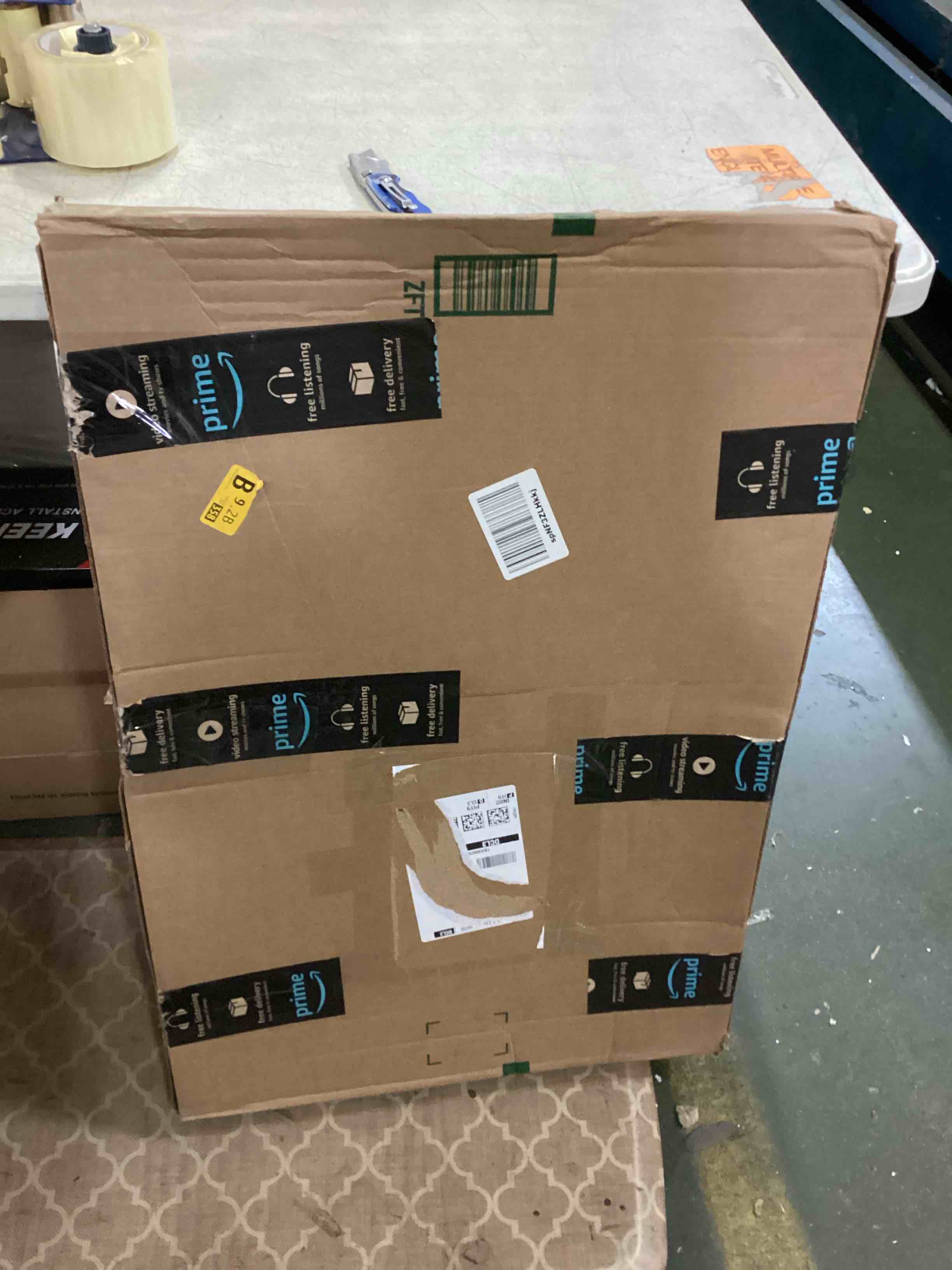 https://s3.amazonaws.com/lotting-images-prod/bidfta/YEL5085292_1703188183408.jpeg