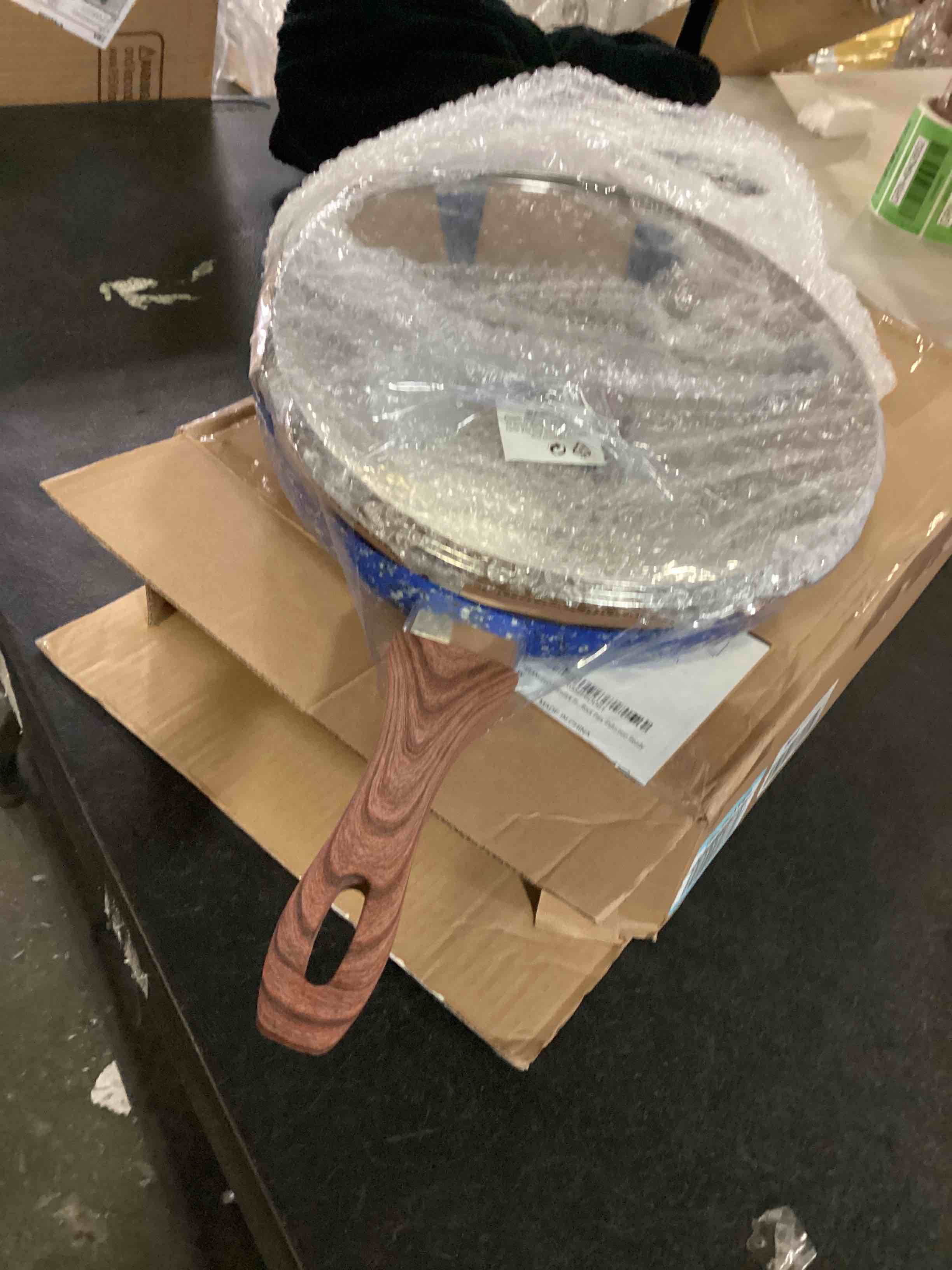 https://s3.amazonaws.com/lotting-images-prod/bidfta/YEL5085627_1702742823499.jpeg