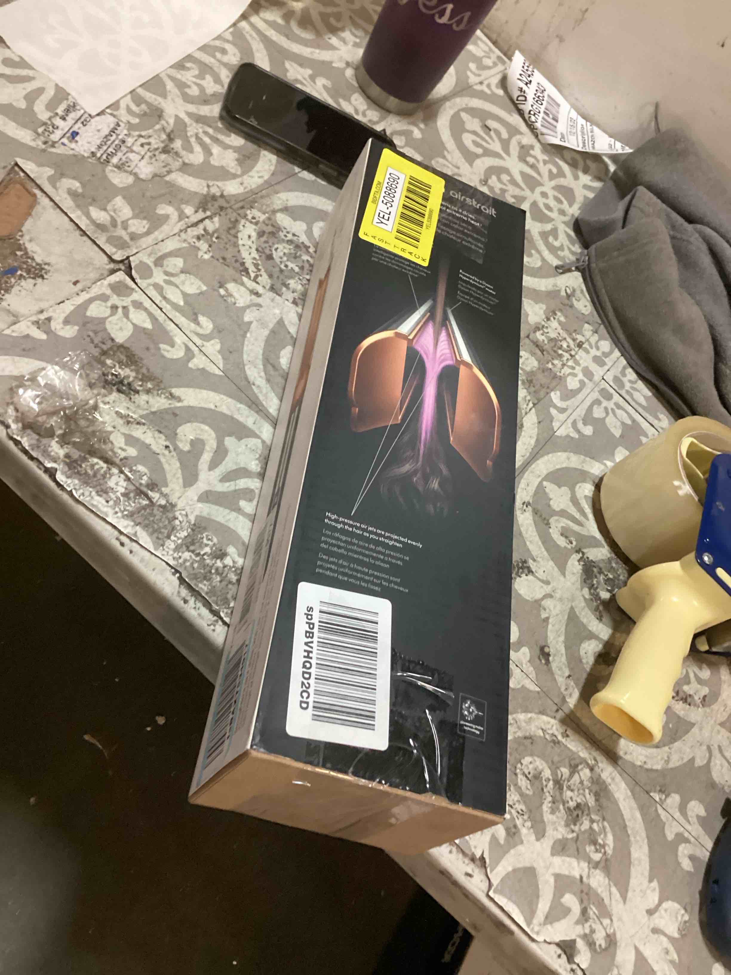 https://s3.amazonaws.com/lotting-images-prod/bidfta/YEL5088690_1703003625279.jpeg