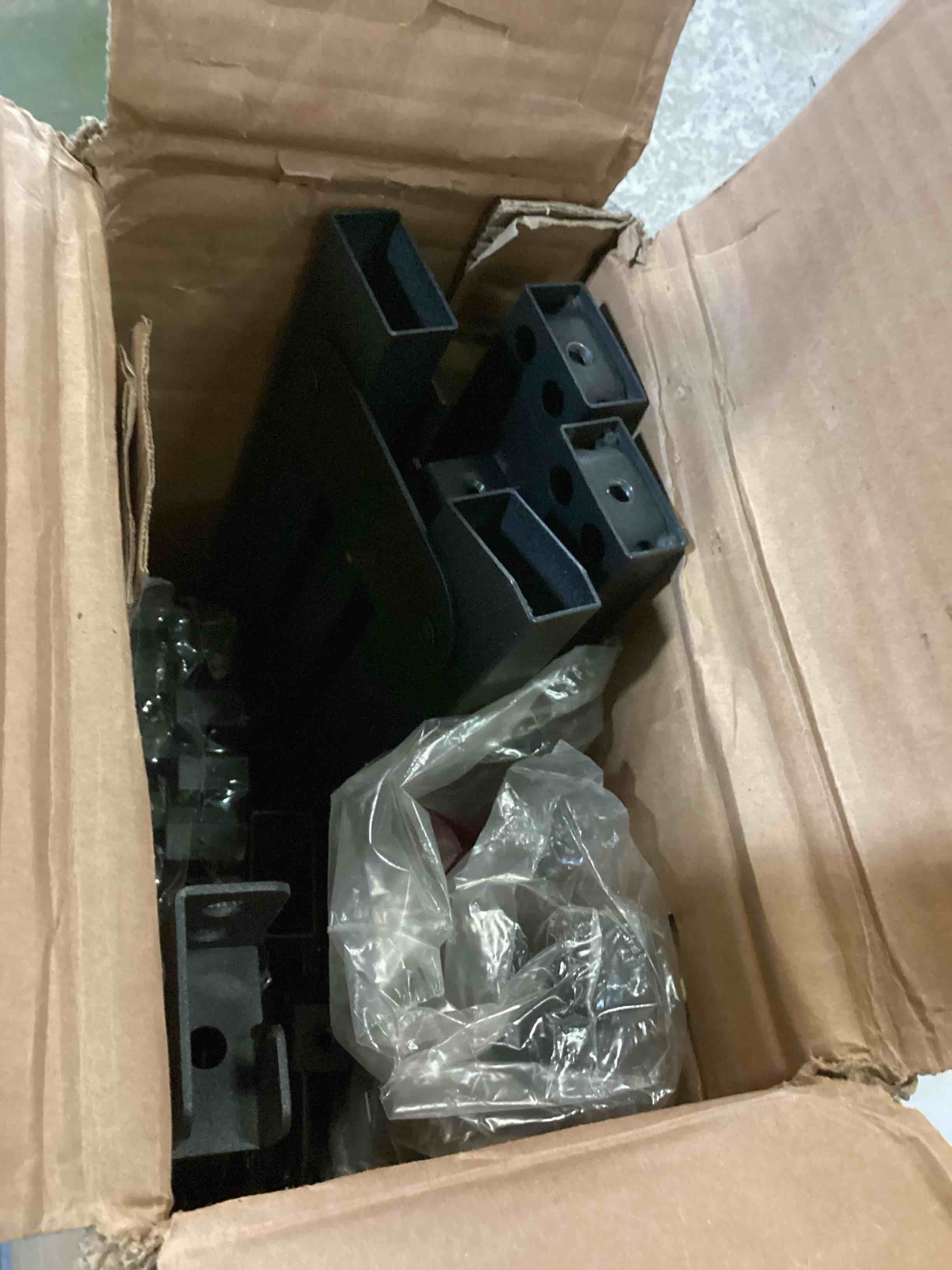 https://s3.amazonaws.com/lotting-images-prod/bidfta/YEL5088849_1703080463952.jpeg