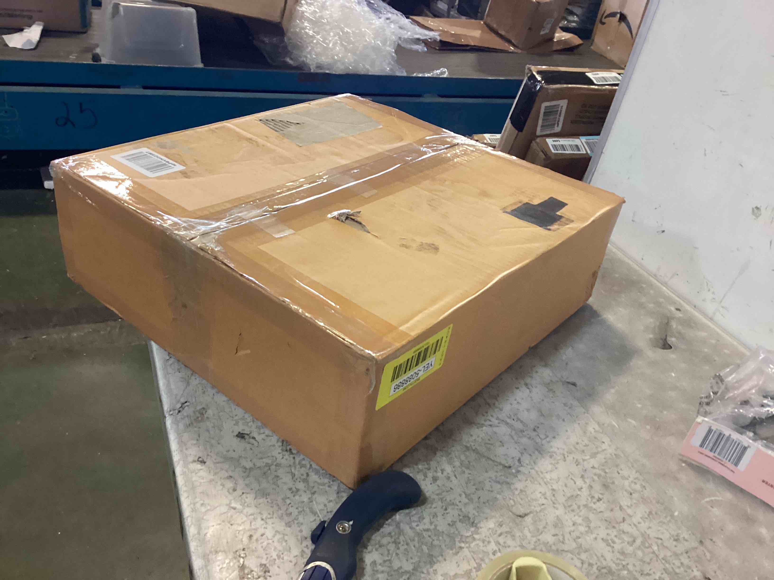 https://s3.amazonaws.com/lotting-images-prod/bidfta/YEL5088886_1703086368903.jpeg