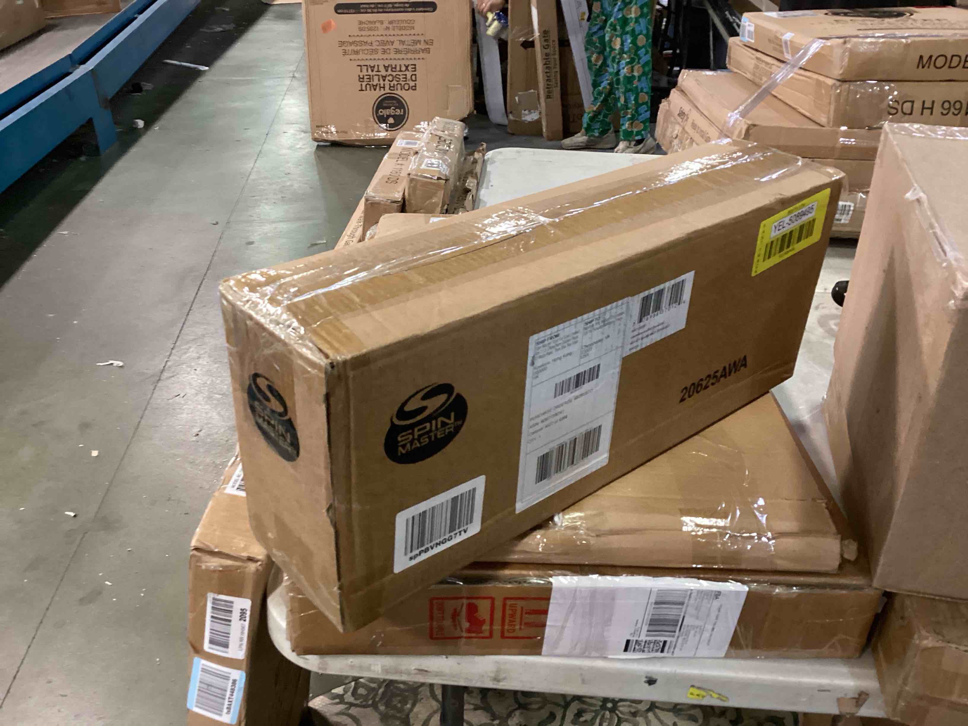 https://s3.amazonaws.com/lotting-images-prod/bidfta/YEL5089495_1703279151831.jpeg