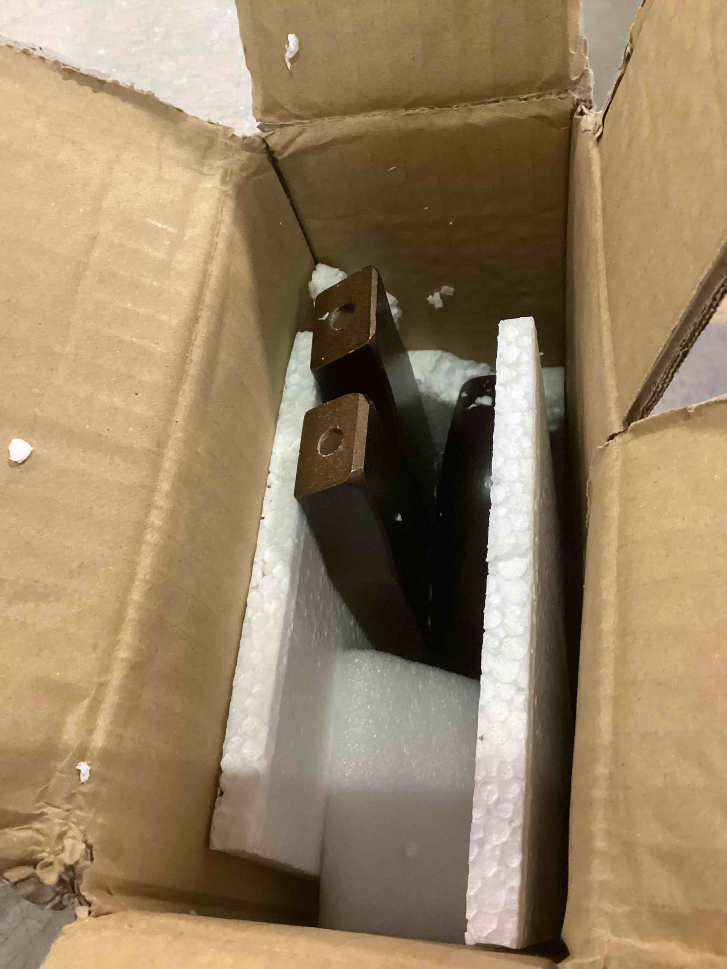https://s3.amazonaws.com/lotting-images-prod/bidfta/YEL5089537_1703339796121.jpeg