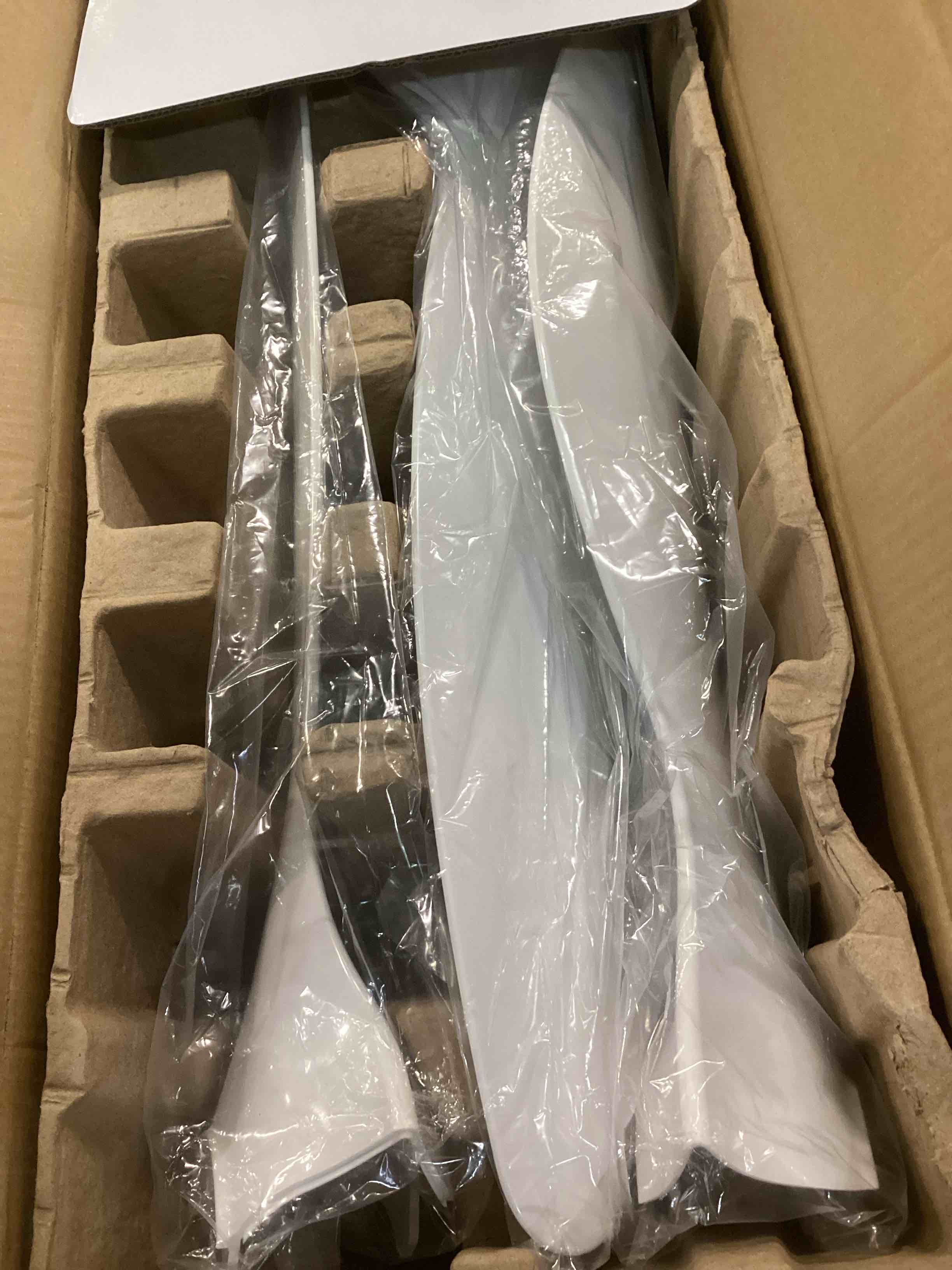 https://s3.amazonaws.com/lotting-images-prod/bidfta/YEL5089643_1703358801180.jpeg