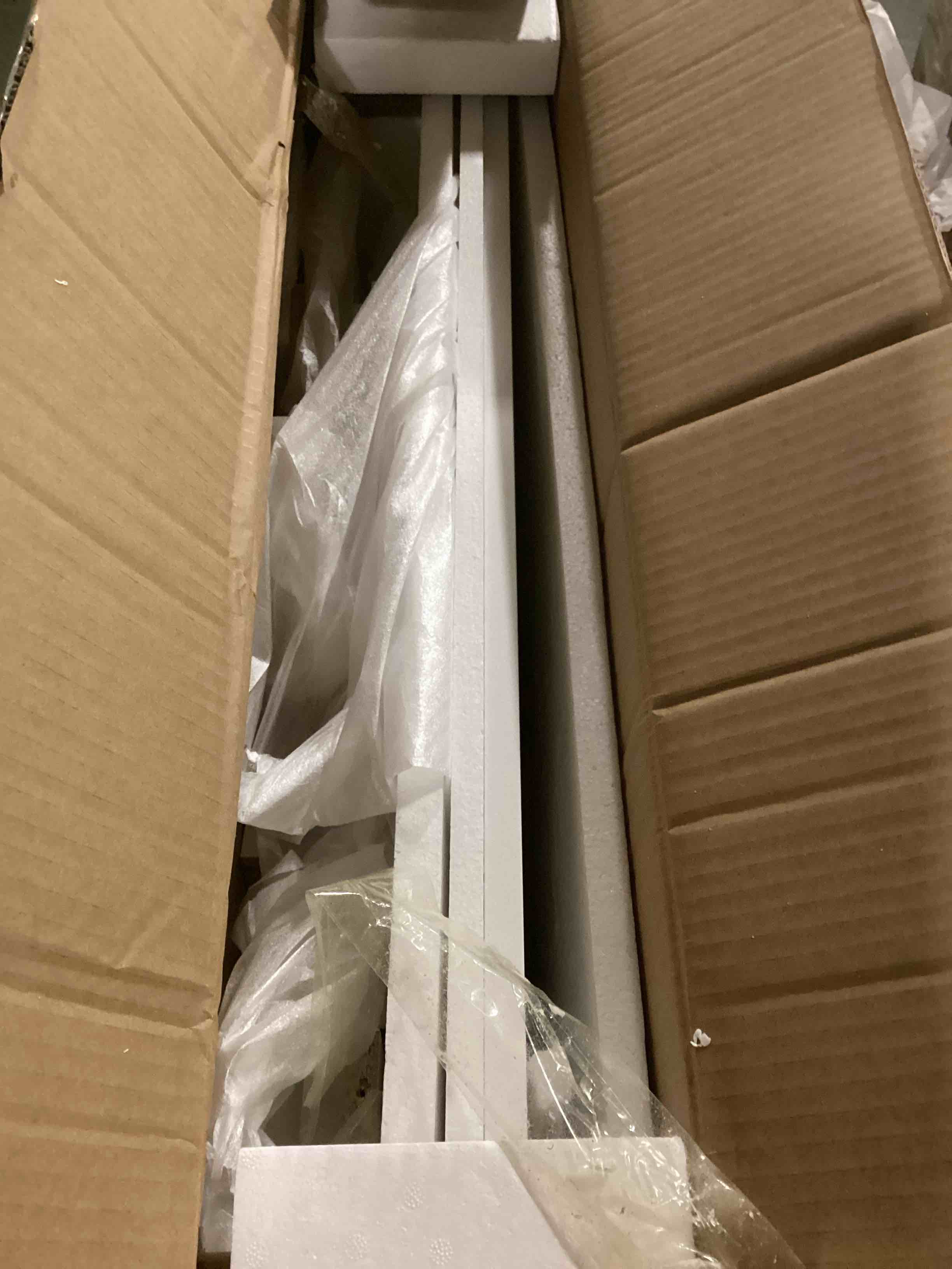 https://s3.amazonaws.com/lotting-images-prod/bidfta/YEL5089875_1703777663651.jpeg