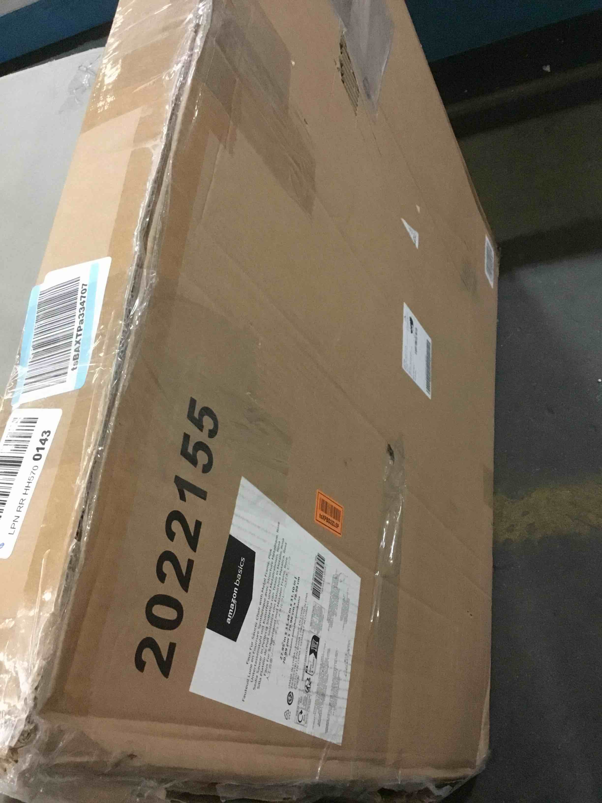 https://s3.amazonaws.com/lotting-images-prod/bidfta/YEL5090181_1703013113638.jpeg