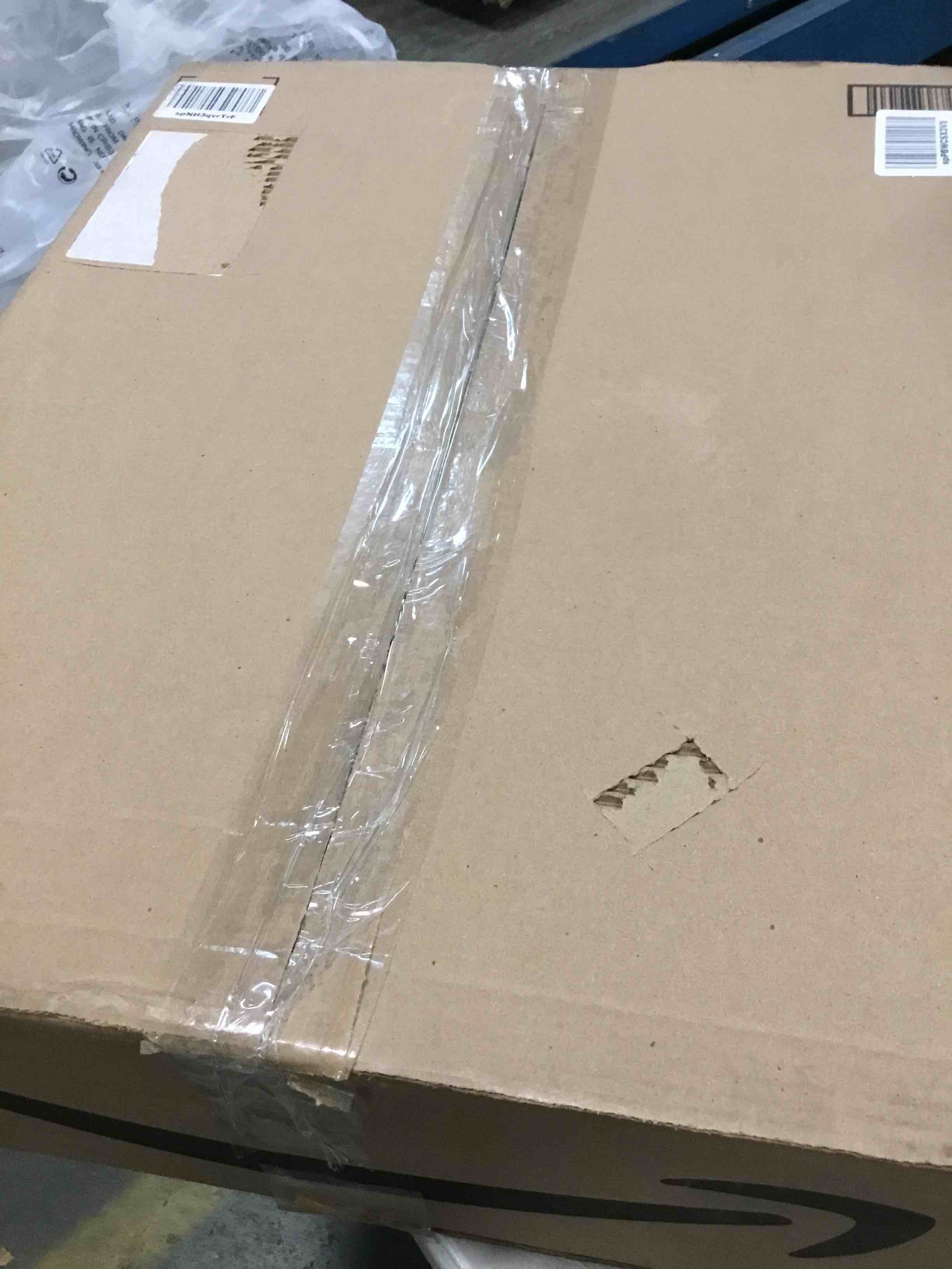 https://s3.amazonaws.com/lotting-images-prod/bidfta/YEL5090961_1703339715506.jpeg