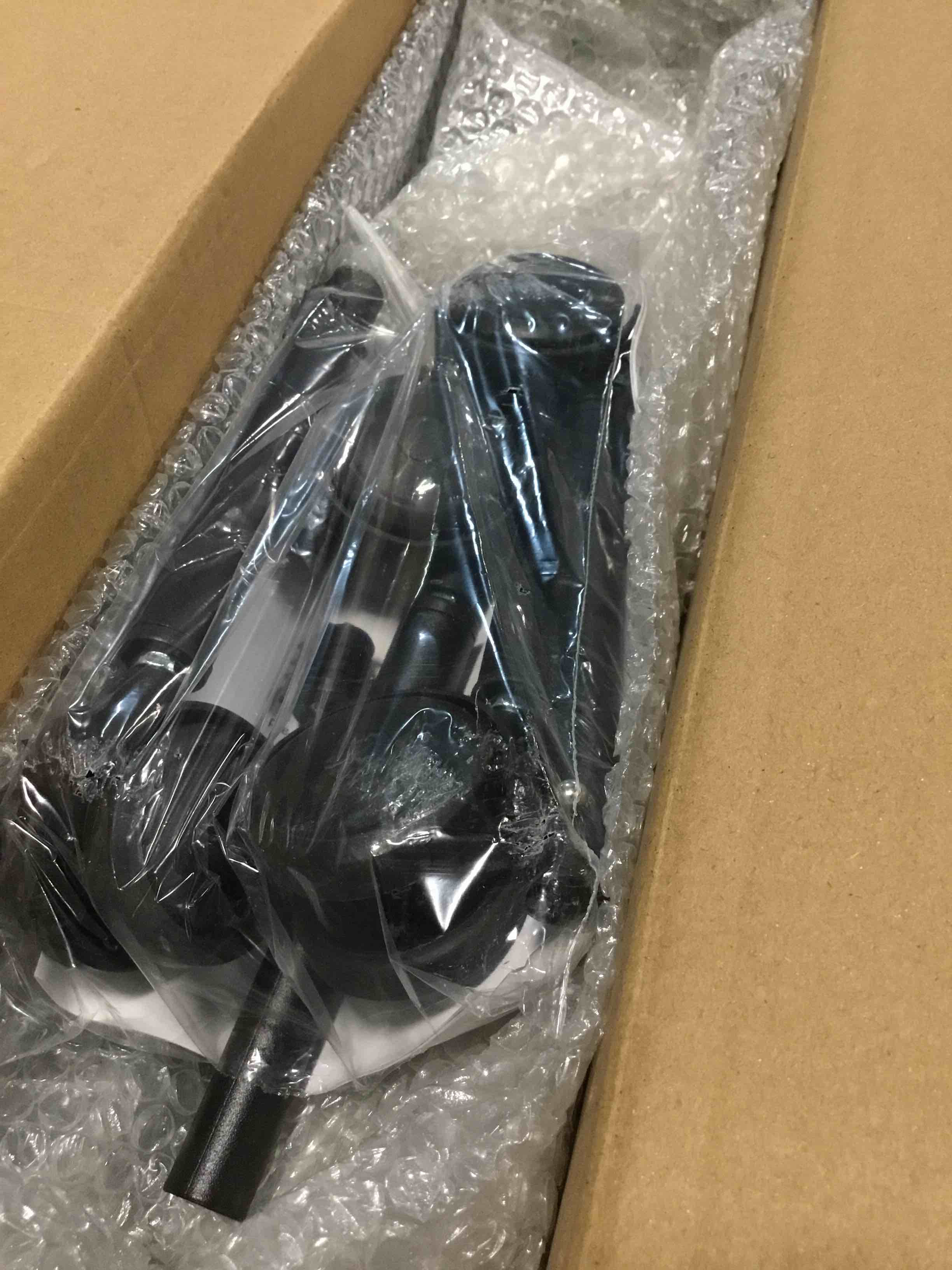 https://s3.amazonaws.com/lotting-images-prod/bidfta/YEL5091003_1703344879231.jpeg