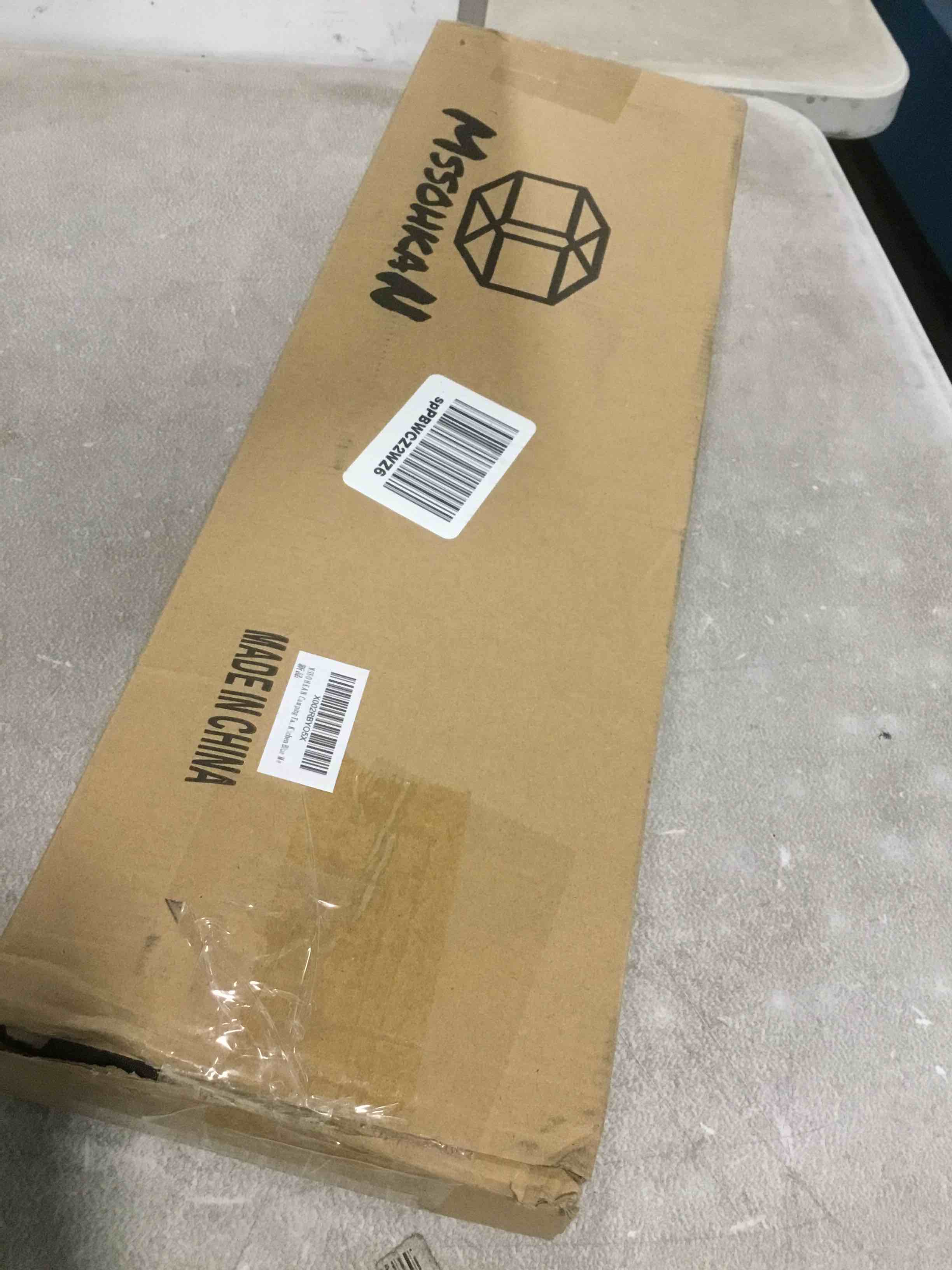 https://s3.amazonaws.com/lotting-images-prod/bidfta/YEL5091313_1703608835498.jpeg