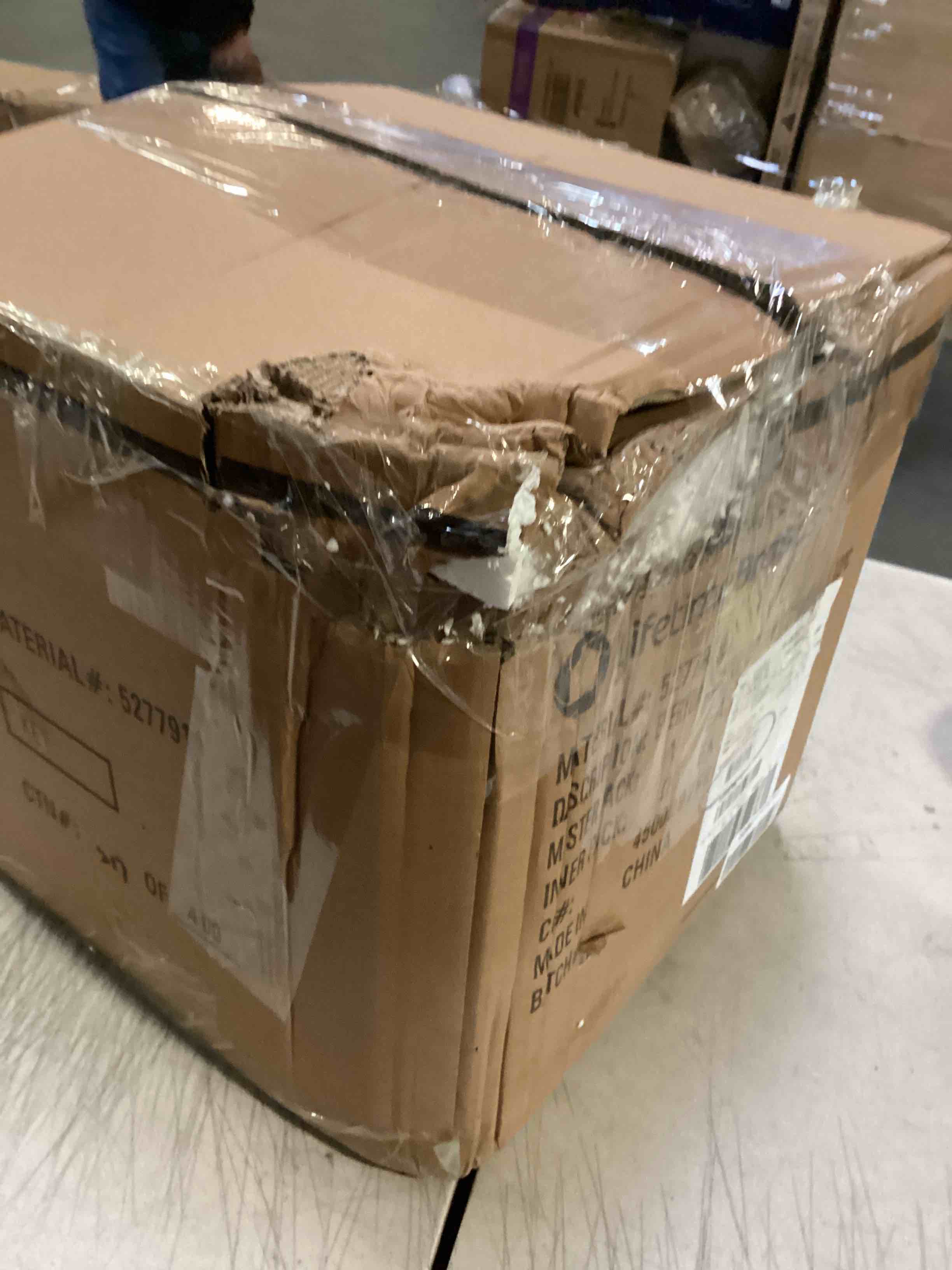 https://s3.amazonaws.com/lotting-images-prod/bidfta/YEL5091675_1703081086340.jpeg