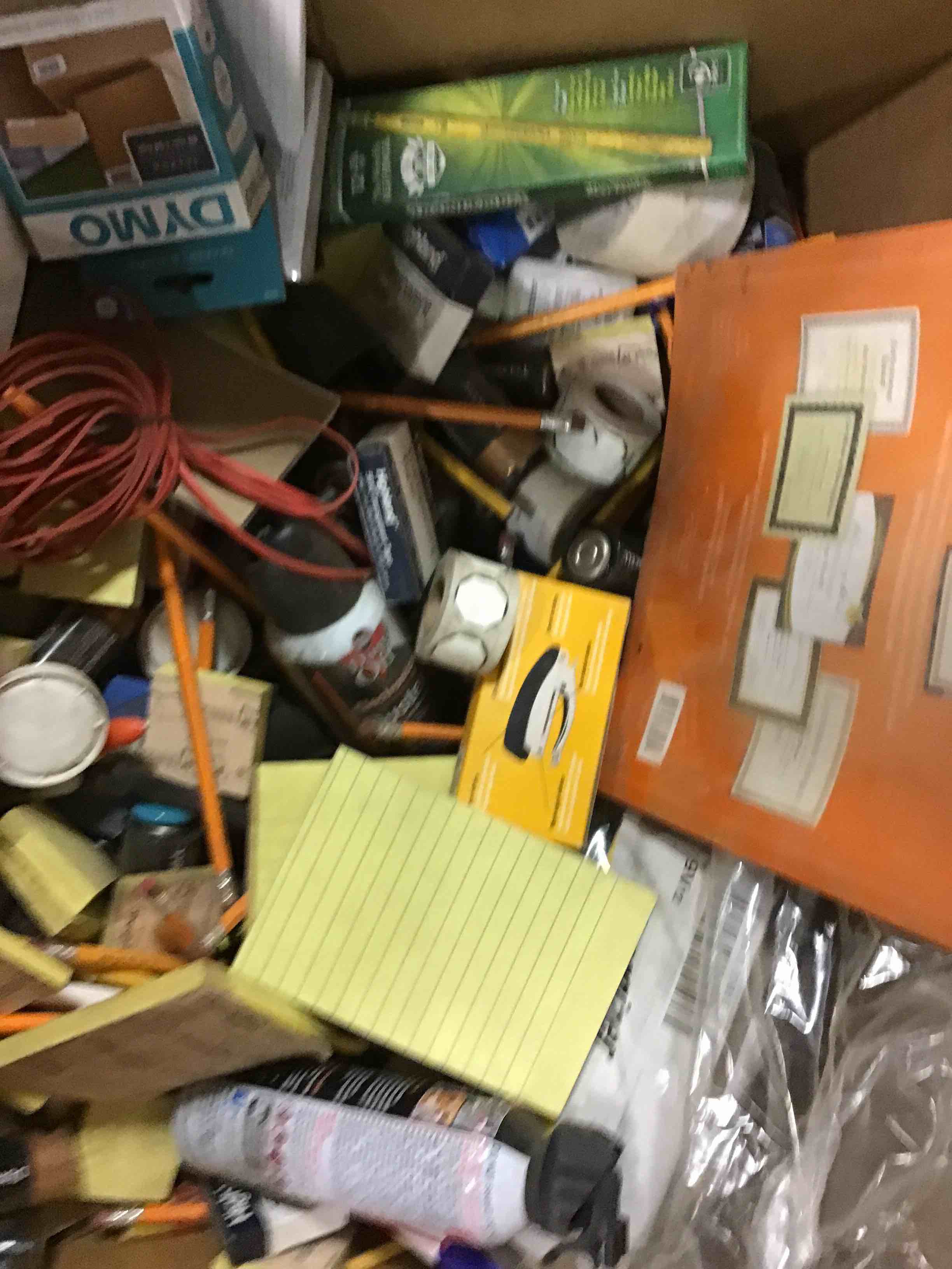 https://s3.amazonaws.com/lotting-images-prod/bidfta/YEL5091908_1703249922866.jpeg
