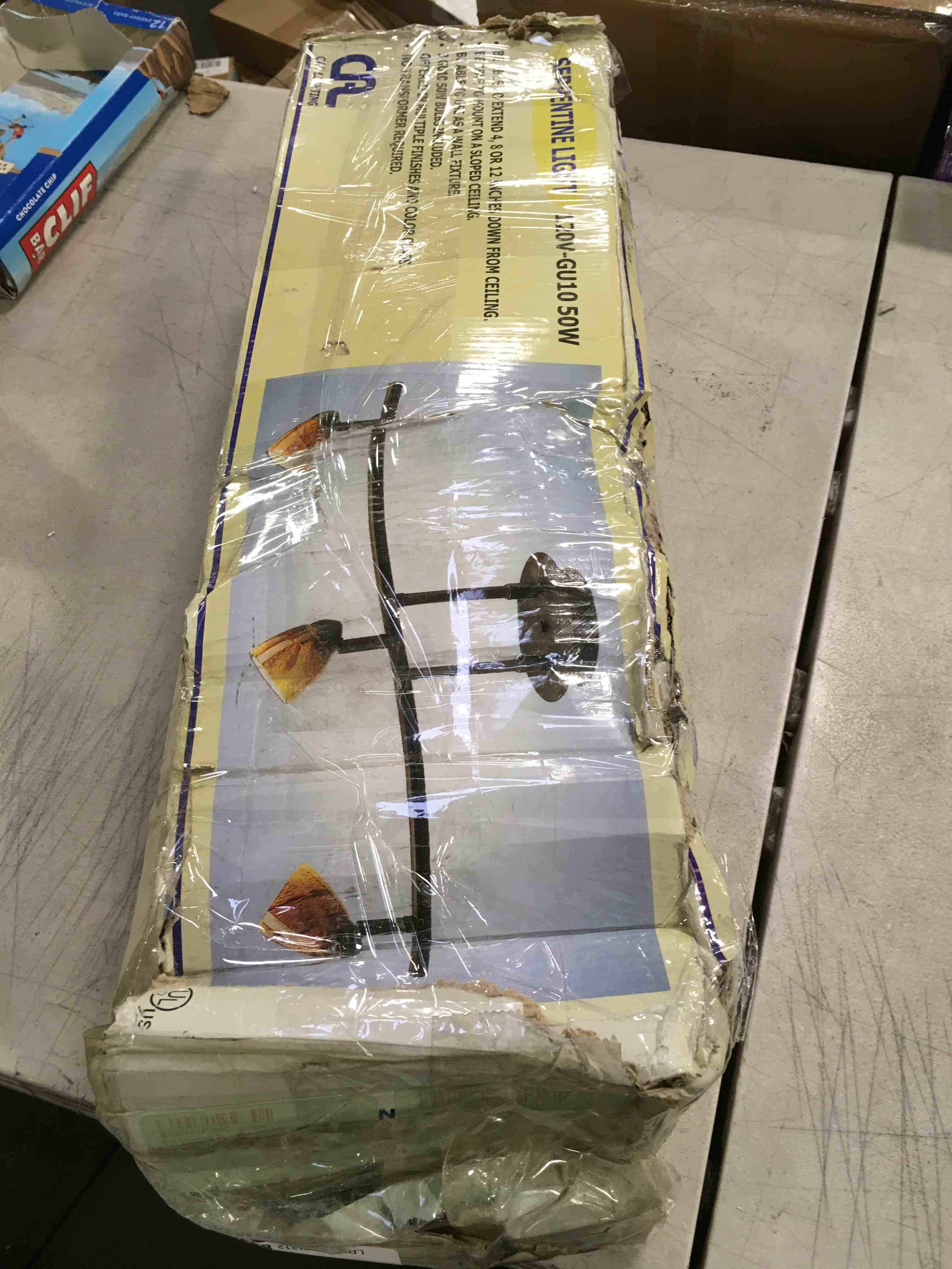 https://s3.amazonaws.com/lotting-images-prod/bidfta/YEL5092050_1703339823199.jpeg
