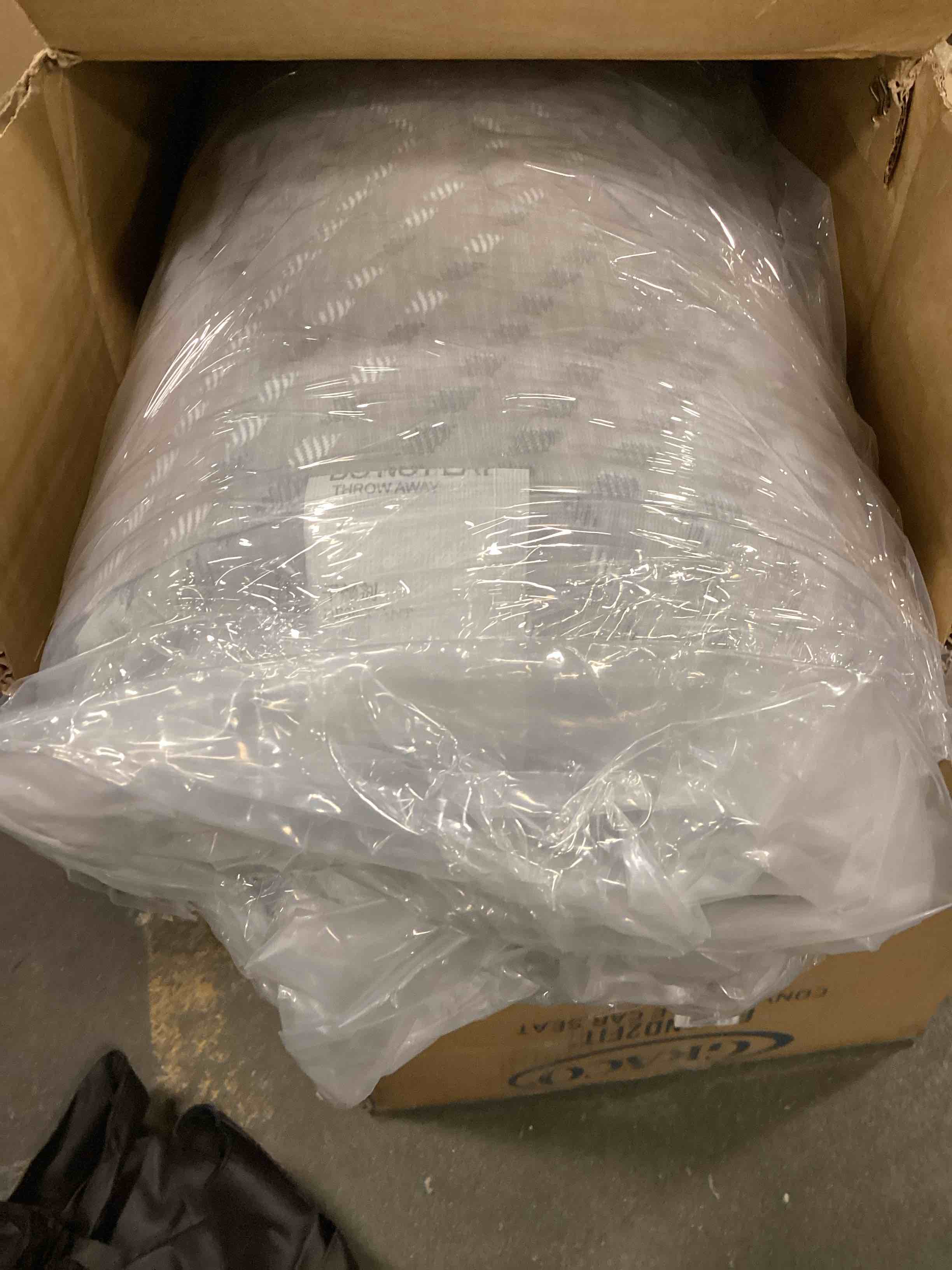 https://s3.amazonaws.com/lotting-images-prod/bidfta/YEL5092473_1703855835998.jpeg